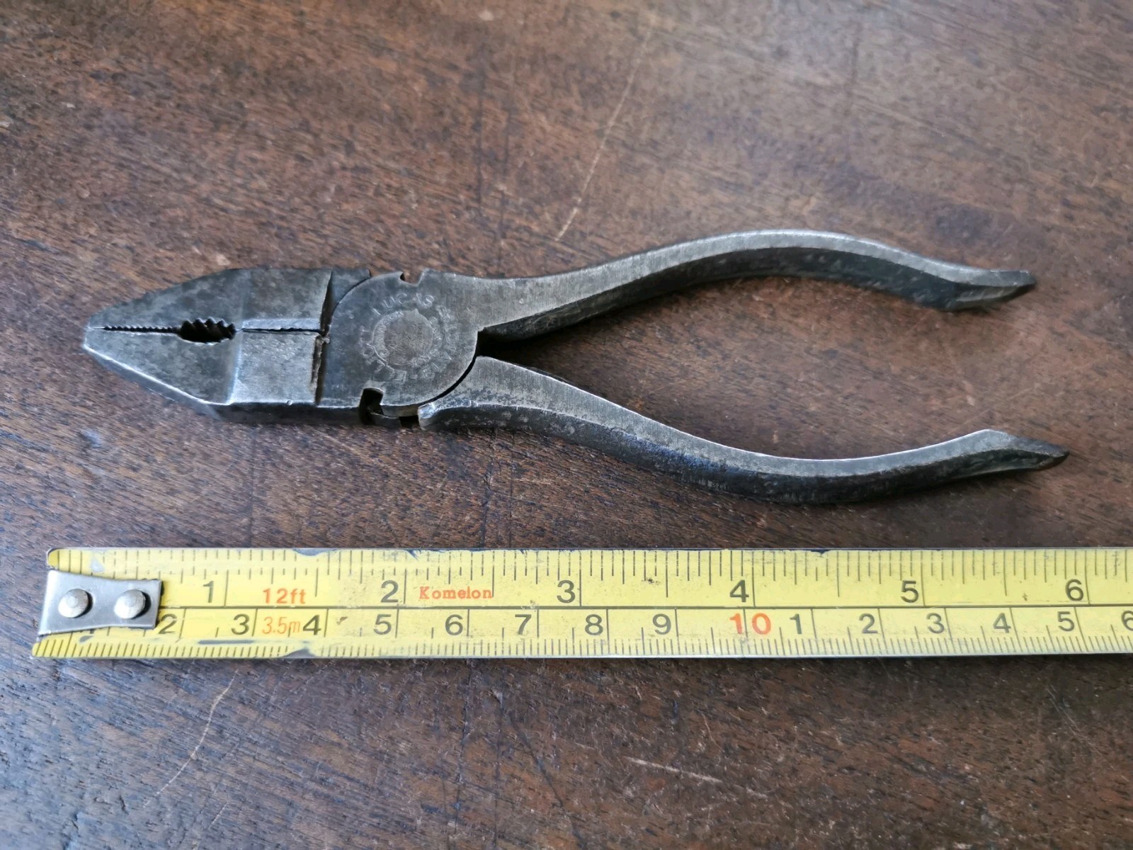 Vintage Elliott Lucas Elvicta pliers, 6 1/8″ long.