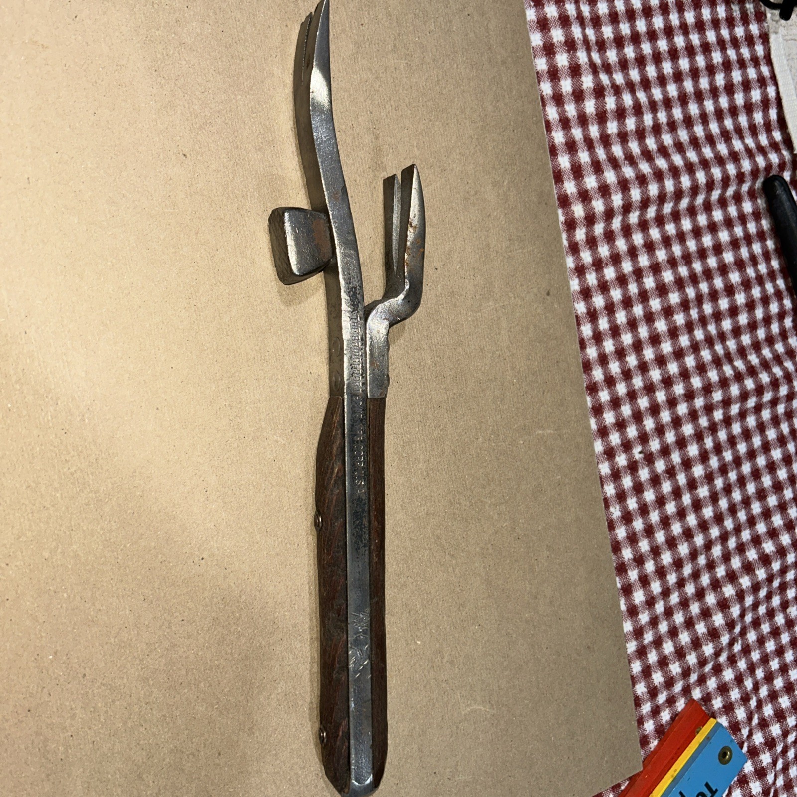 Rare Vintage 1908 Bridgeport Hardware Mfg. “Matchless” Nail Puller Tool