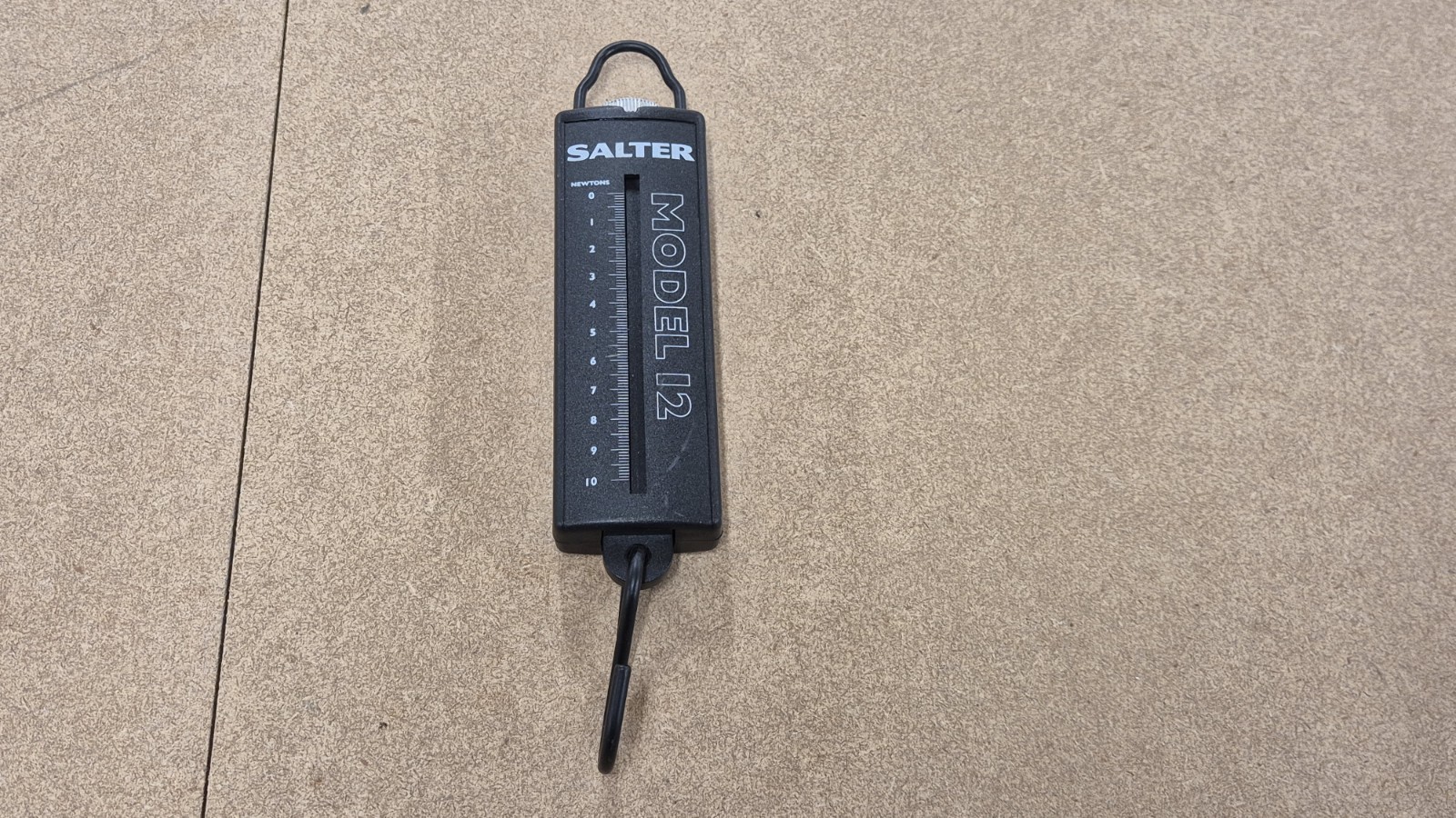 BARGAIN RARE SALTER MODEL 12 newton WEIGHING SCALES SCIENCE EXPERIMENTS