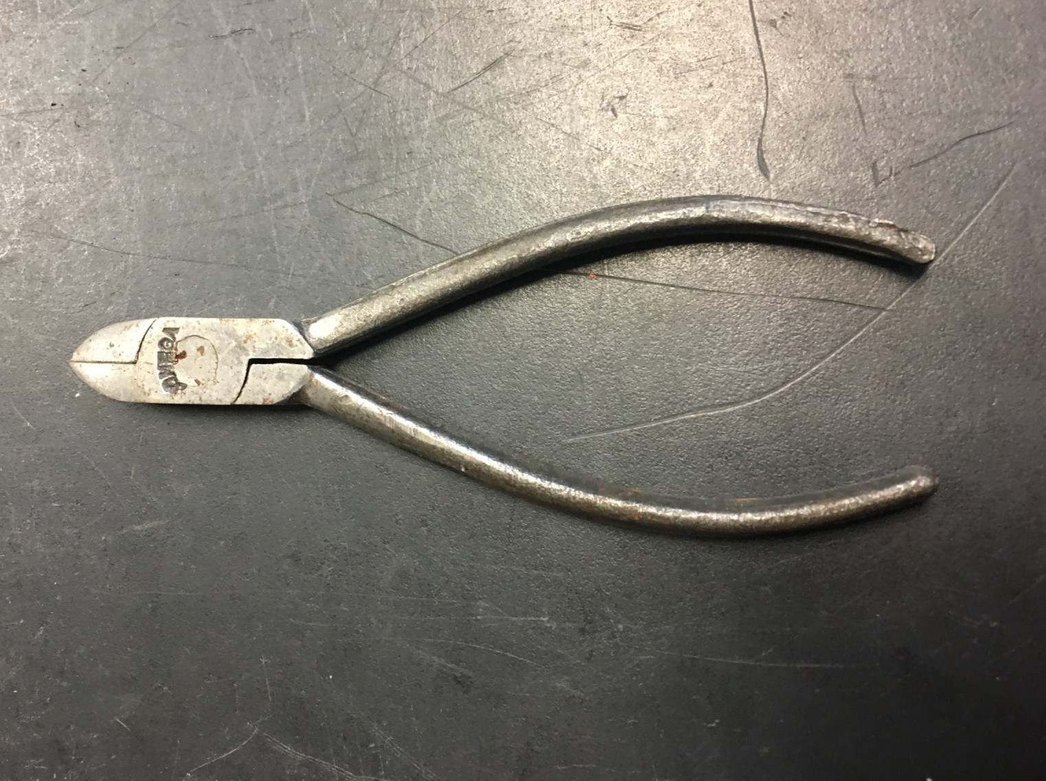 OMEGA 4.5″ Long Pliers WIRE CUTTERS, JAPAN, VINTAGE