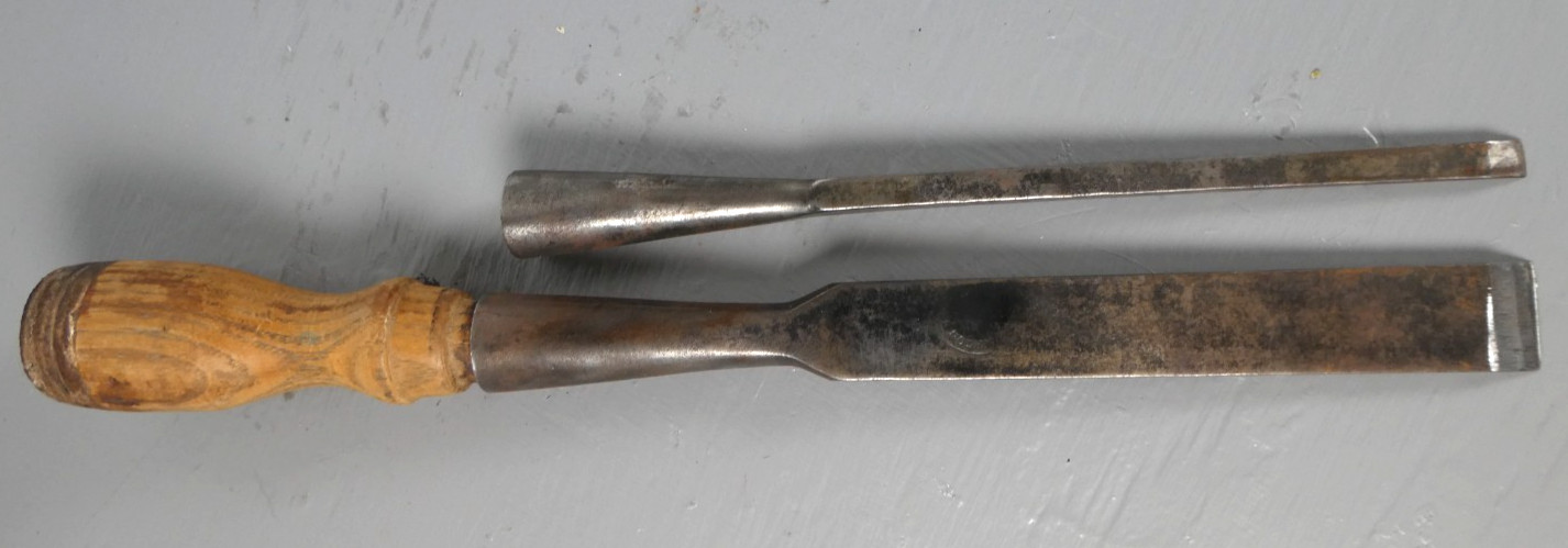 Vintage D R Barton 1832 Piece Cabinetmaker’s Socket Bench / Paring Chisel Set