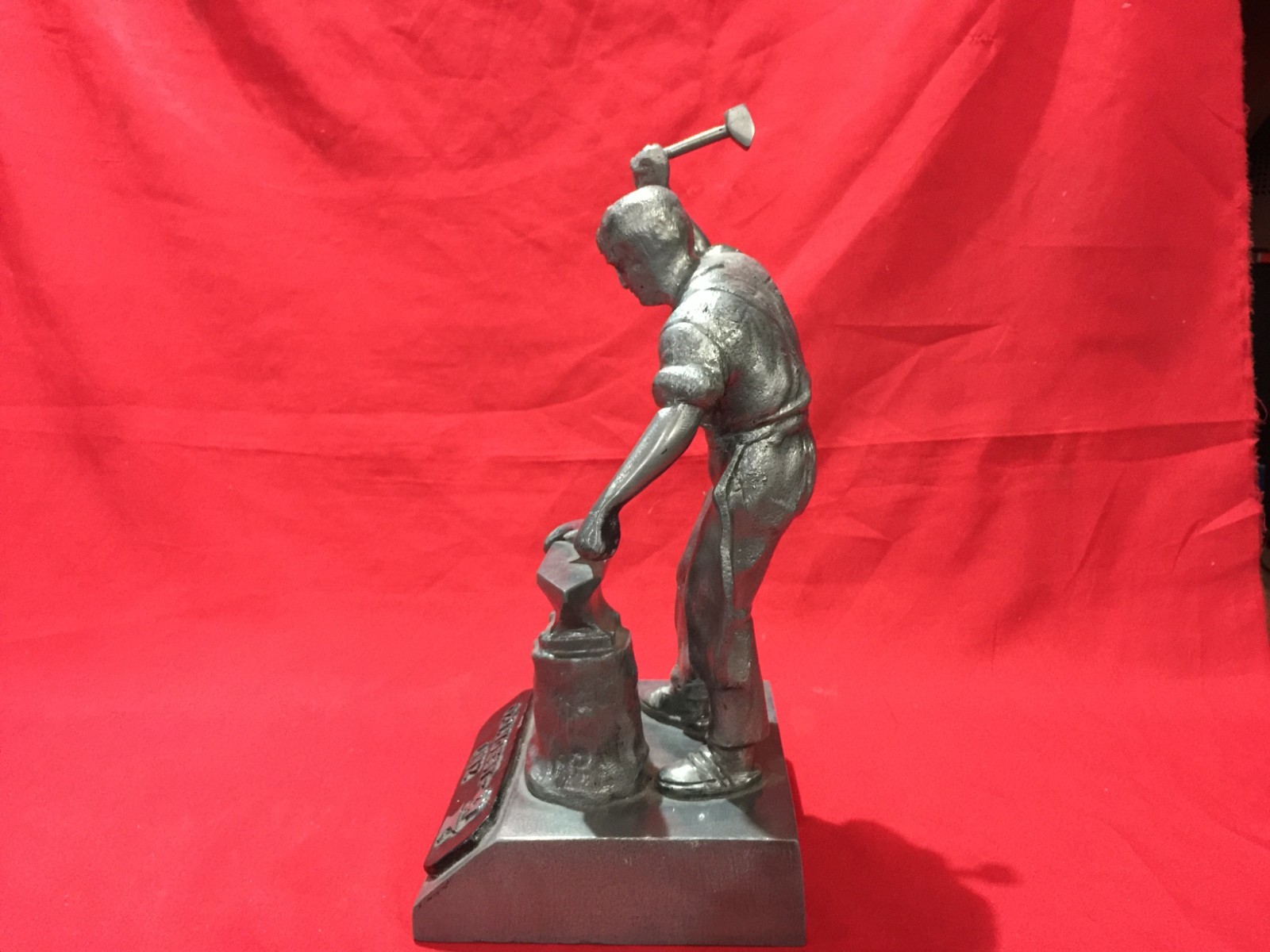 HUGE ALUMINIUM BLACKSMITH STATUE SCULPTURE CAST IRON STEEL FOUNDRY WORKER