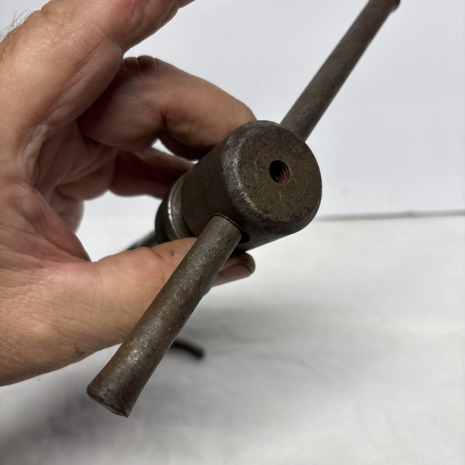 Vintage Chas Parker No. 973 Bench Vise Jack Screw Spindle Shaft Handle Assembly