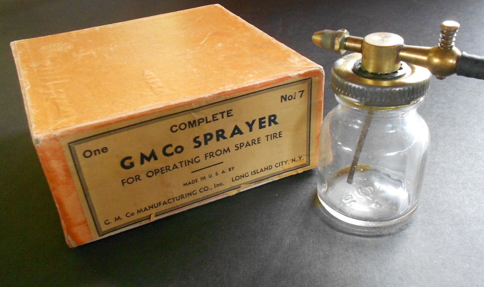 Vintage 1940’s Mini SPRAY GUN No. 7 Using Spare Tire Air GM Co Collectable Item
