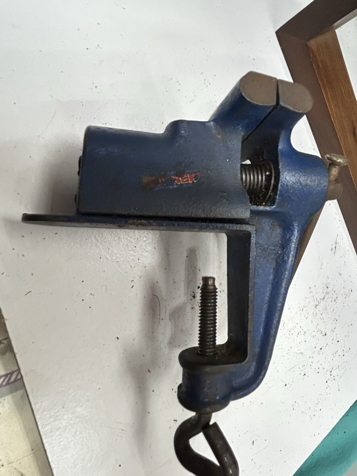 Vintage Blue Clamp On Bench Vise Hobby/ Jewelry/Machinist 2.2 Lbs