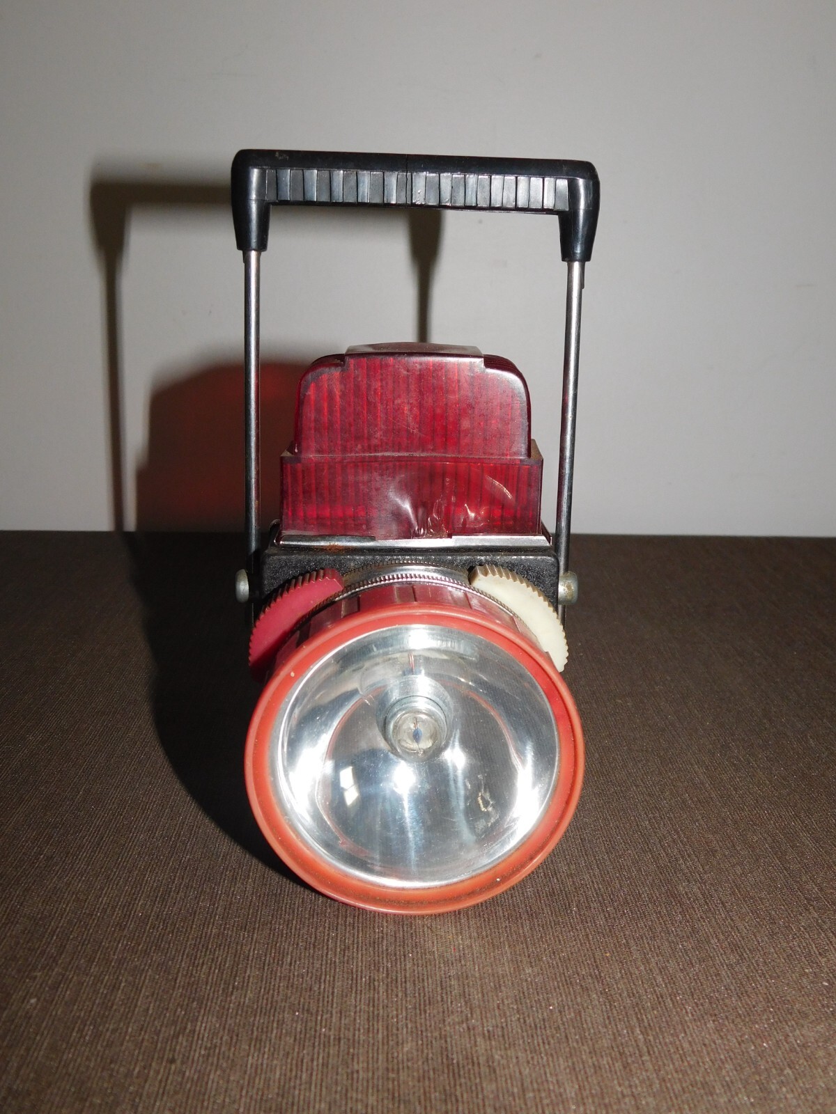 VINTAGE FLASHLIGHT MADE IN HONG KONG 5 1/2″ HIGH LANTERN