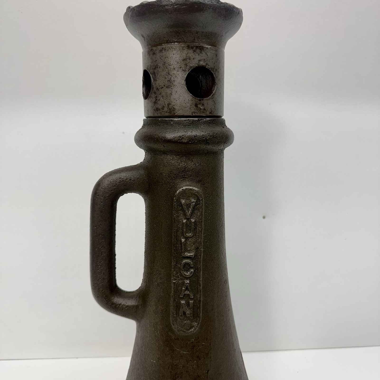 Antique II&B Co. Vulcan 2×14 Screw Railroad Jack – Embossed Logo – Clean