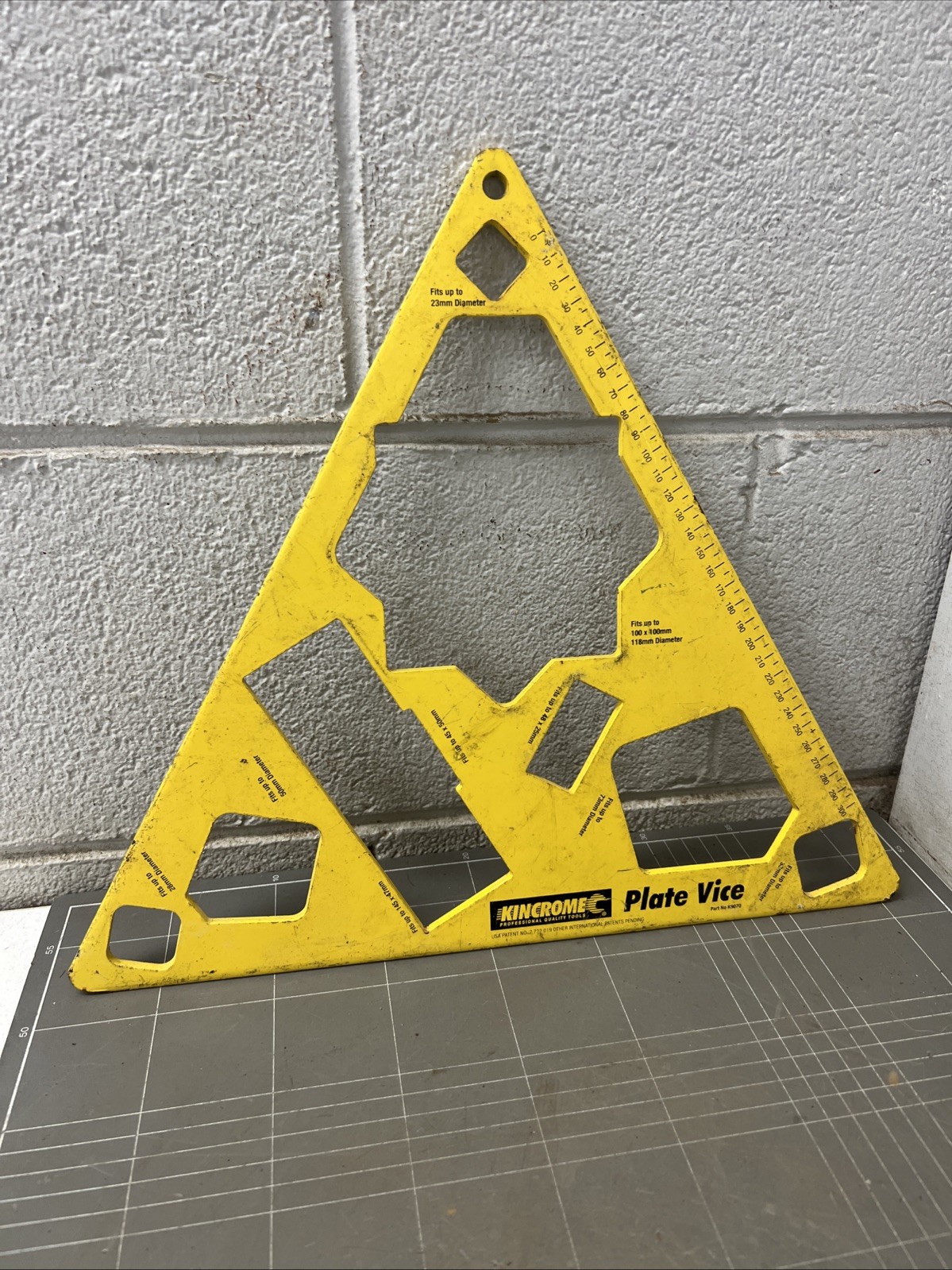KINCROME PLATE VICE TOOL TOOLS MANCAVE MEASURE RULE