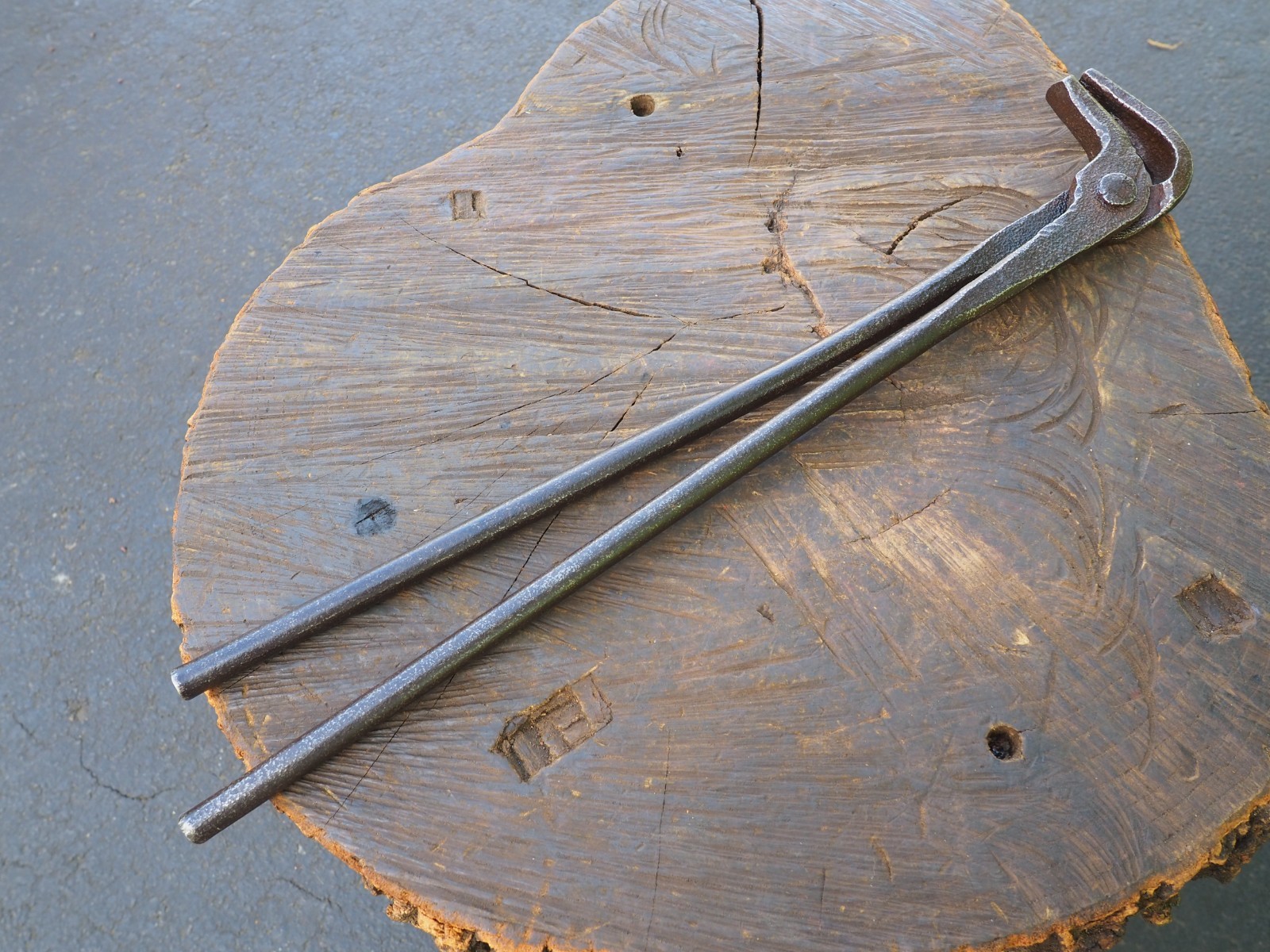 SWEET 19″ PICKUP “90 DEGREE” FORGING BLADESMITH KNIFE TONGS BLACKSMITH ANVIL