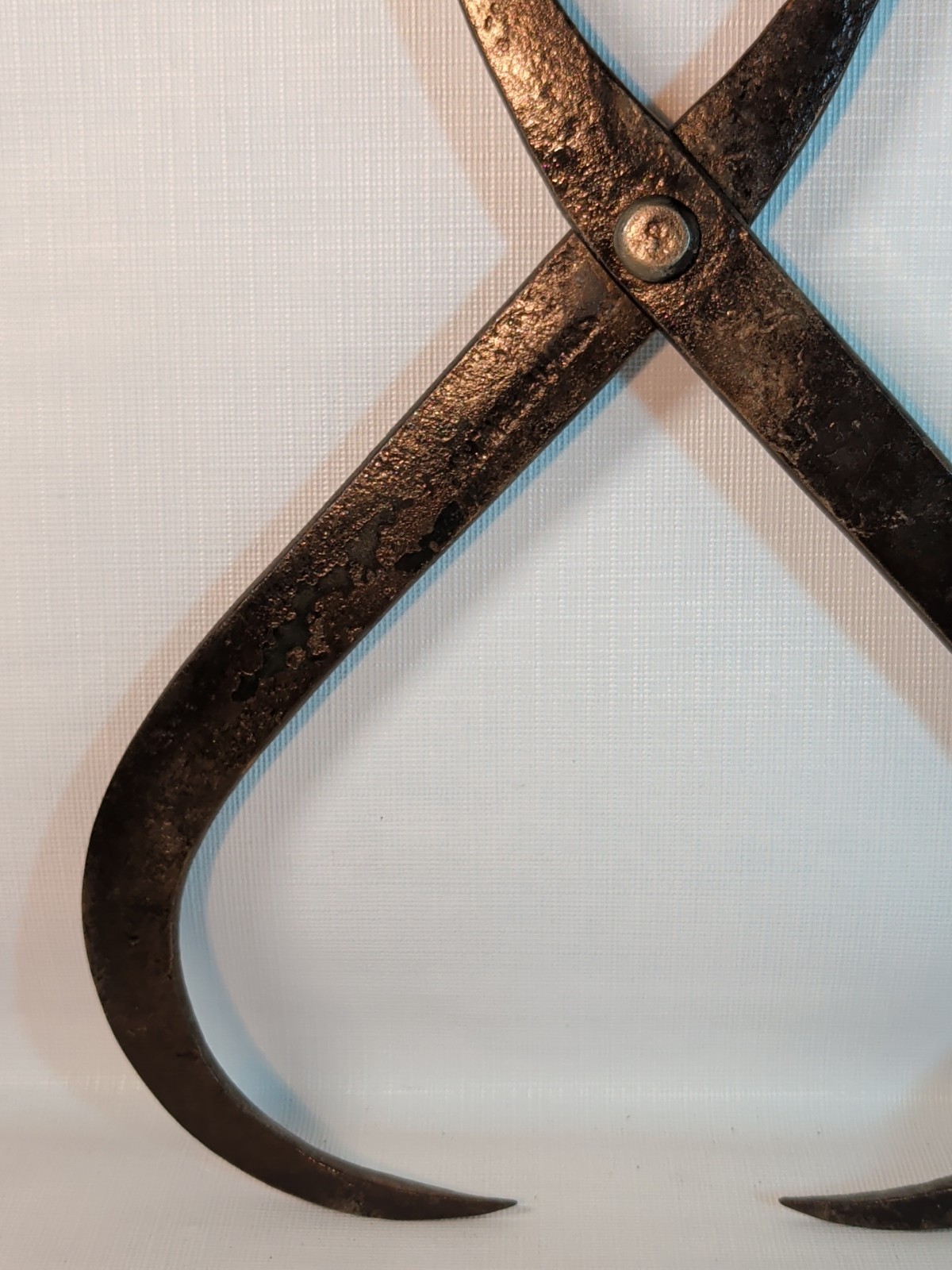 Primitive Antique Metal Log Ice Tongs Clamp Vintage Great Condition Handle