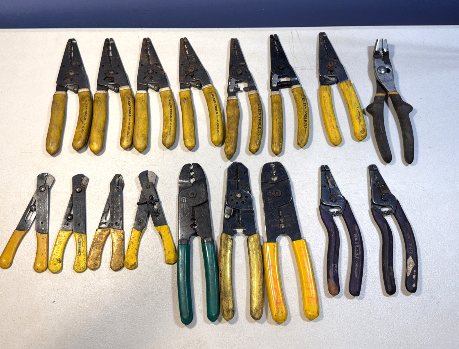 Klein Tools, Miller , IDEAL Industries Lot of 17 Electrician Striper Hand Tools