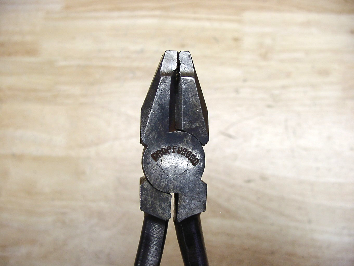 Vntg Unbranded 7-5/16″ Side Cutting Linesman Pliers,Drop Forged Japan,XLINT!