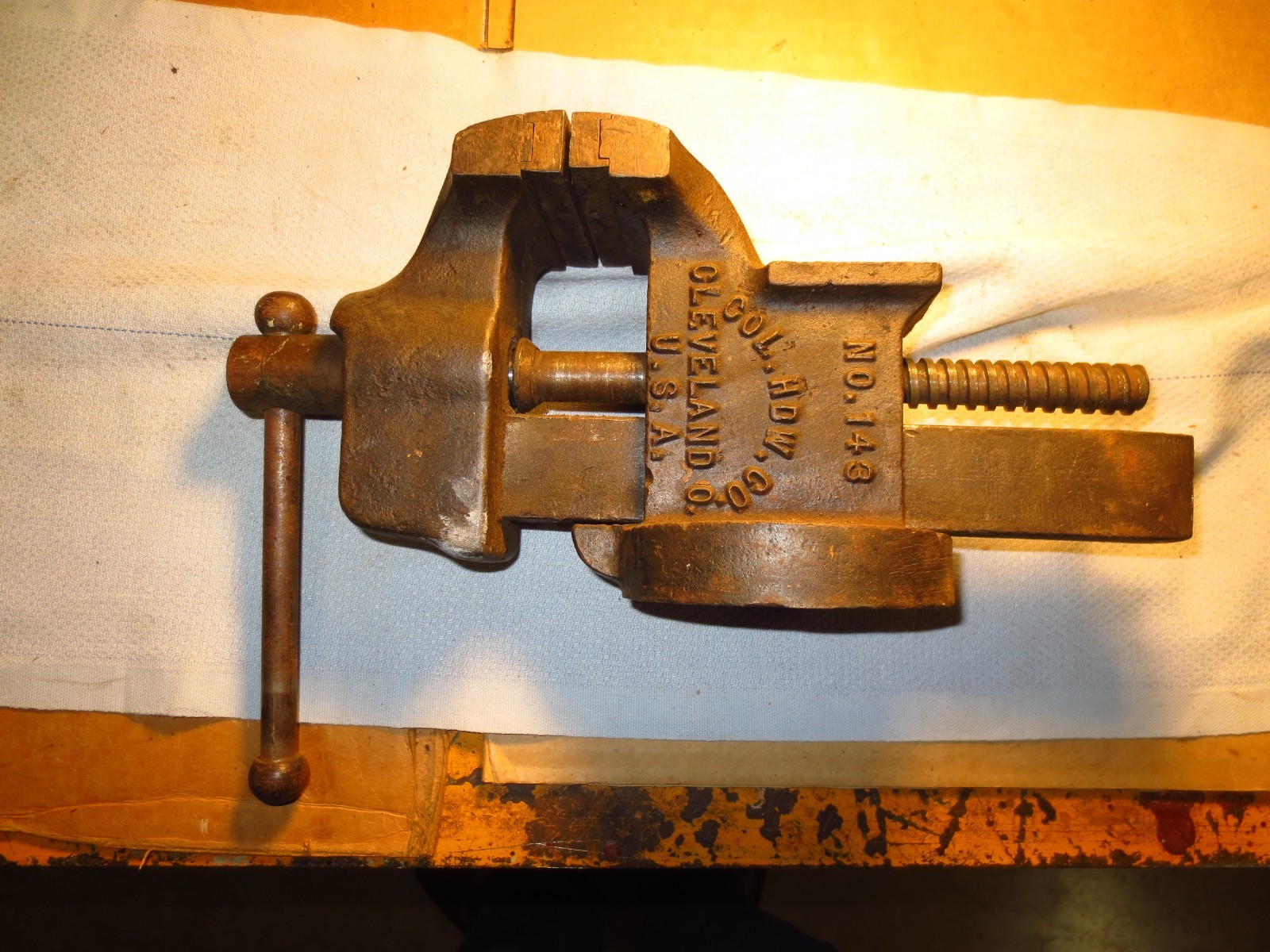 Vtg Columbian USA Cat. #143 Work Bench Vise Tool 3.25″ Jaws