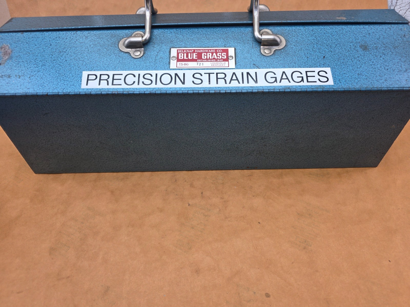 Vintage Belknap Blue Grass T5-BG 721 Tool Box 21 L X 9 W X 7.5 H