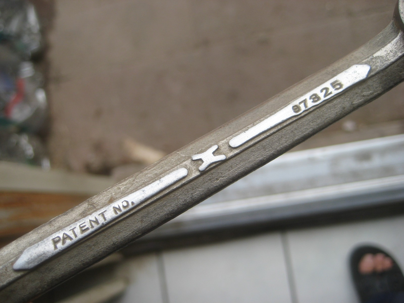 1930s Vintage BRIDGEPORT HARDWARE MFG. CO. *** 5/8″ & 11/16″ Box End Wrench USA