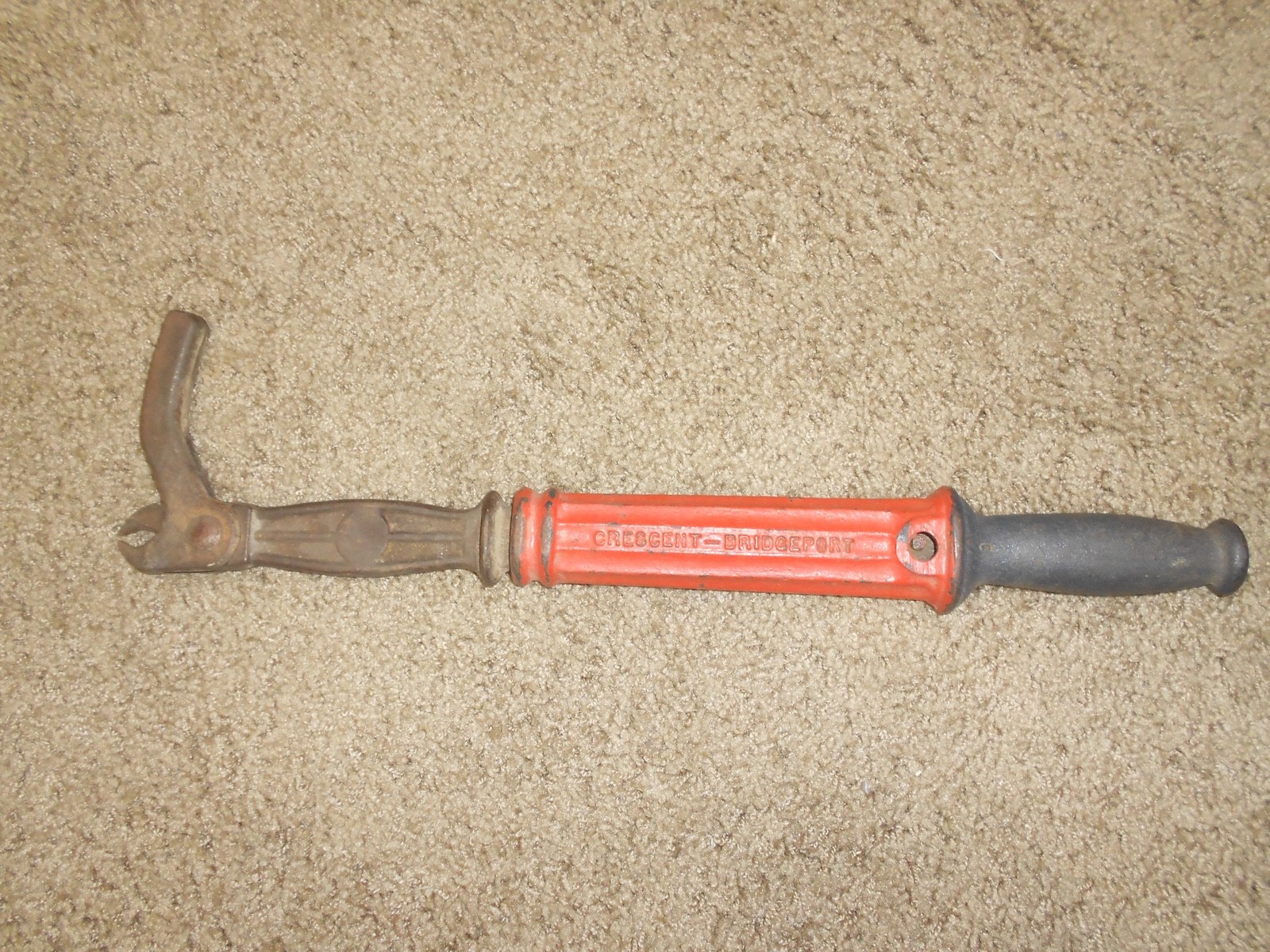 Suregrip No. 56 Antique Cast Iron Nail Puller Tool Cresent Bridgeport Hardware