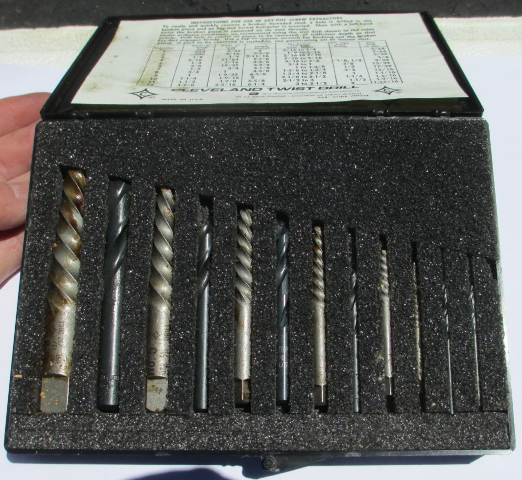 Cleveland Twist Drill Co. EZY-OUT Screw Extractor Set No. 20 EDP 00910 Complete