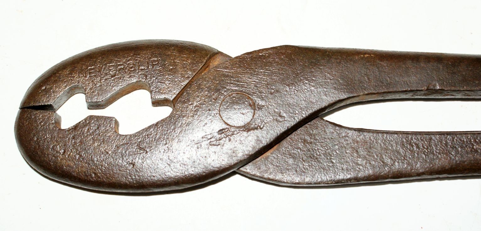 Old Antique Neverslip Horseshoe Co. Calk Wrench Tool Tongs 1875 Stone Patent