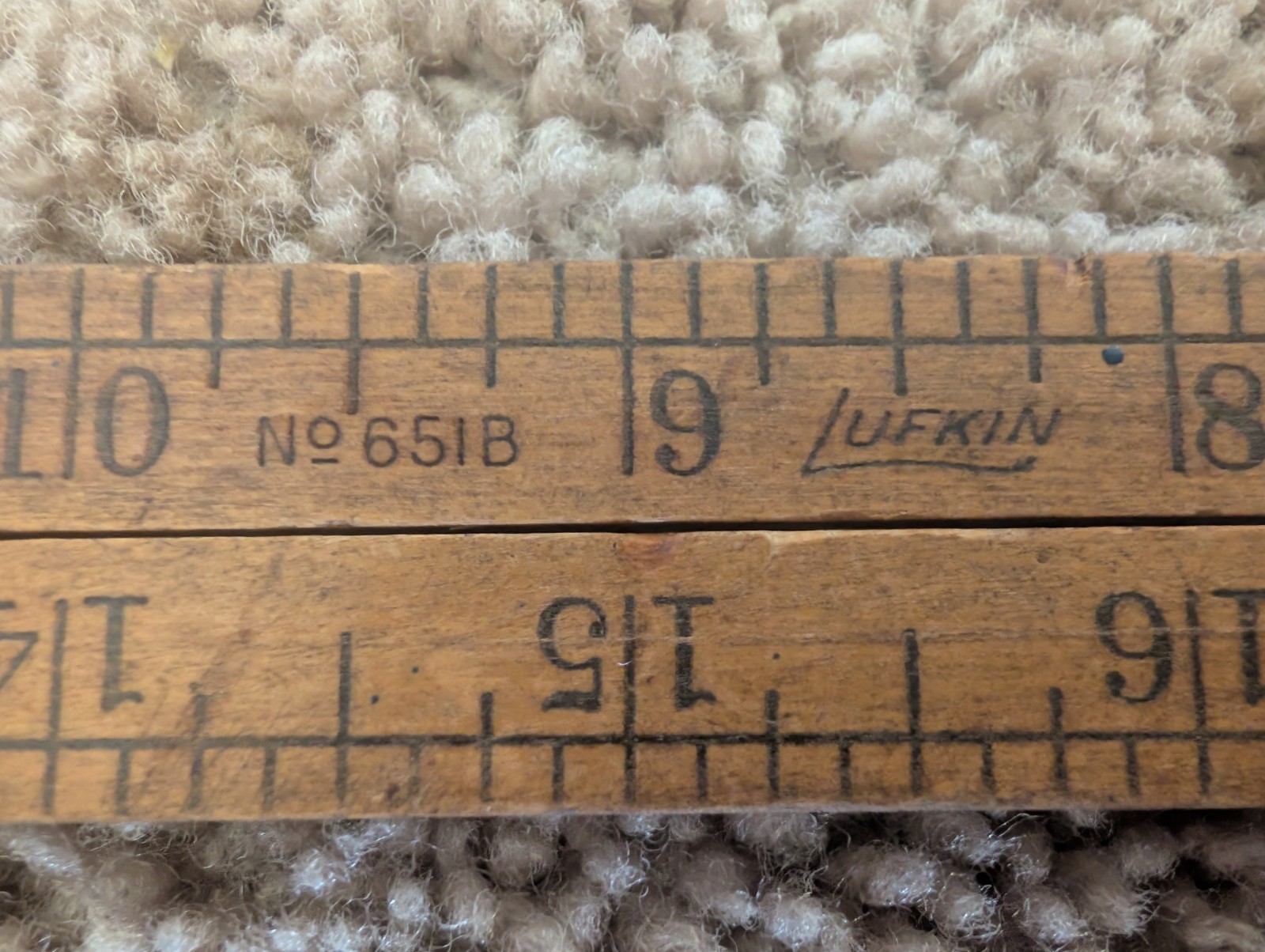 Vintage Lufkin No.651B Wood & Brass 24” Folding Carpenter Ruler