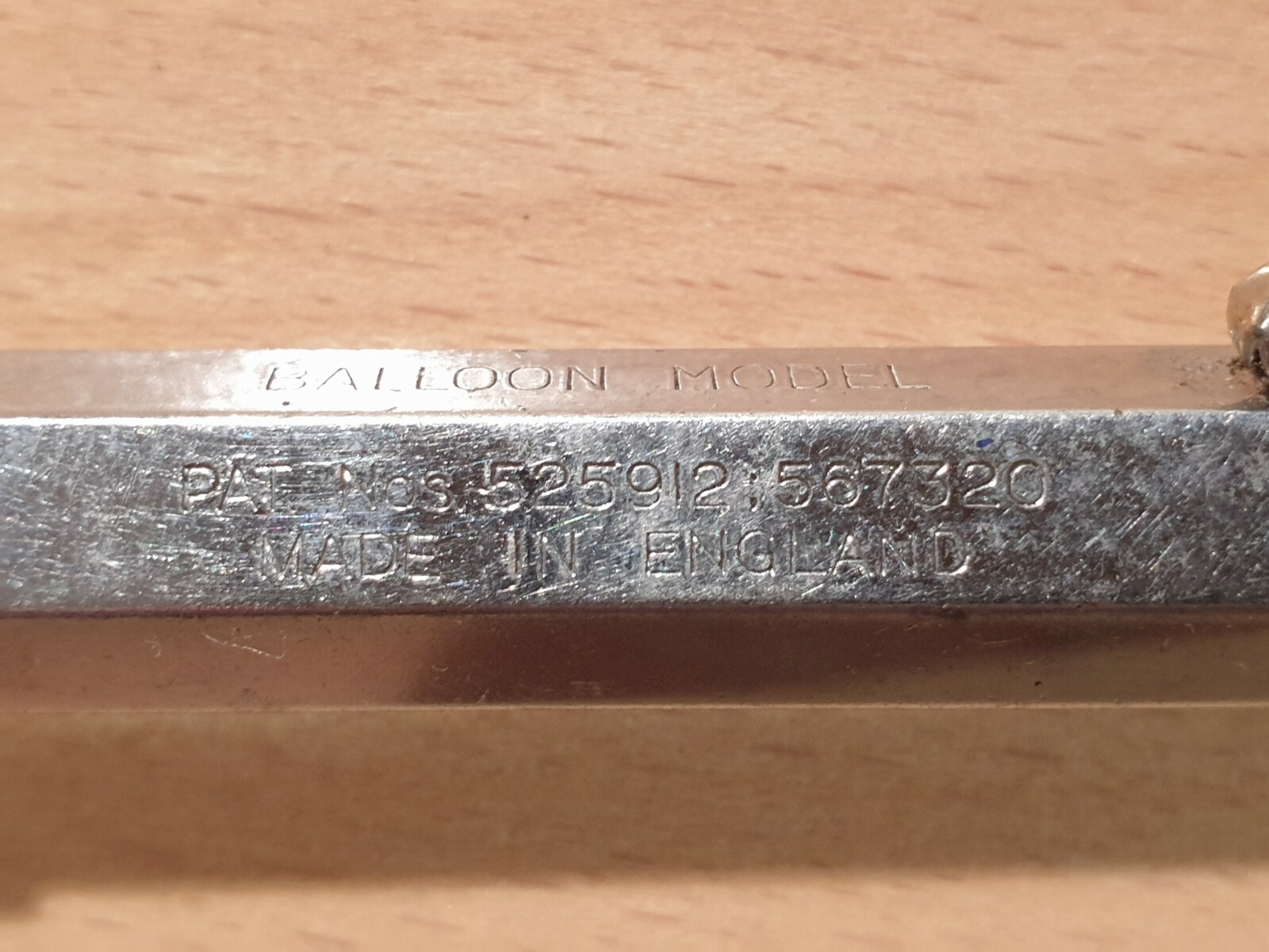 Vintage Halfords balloon model tyre gauge 110mm classic car