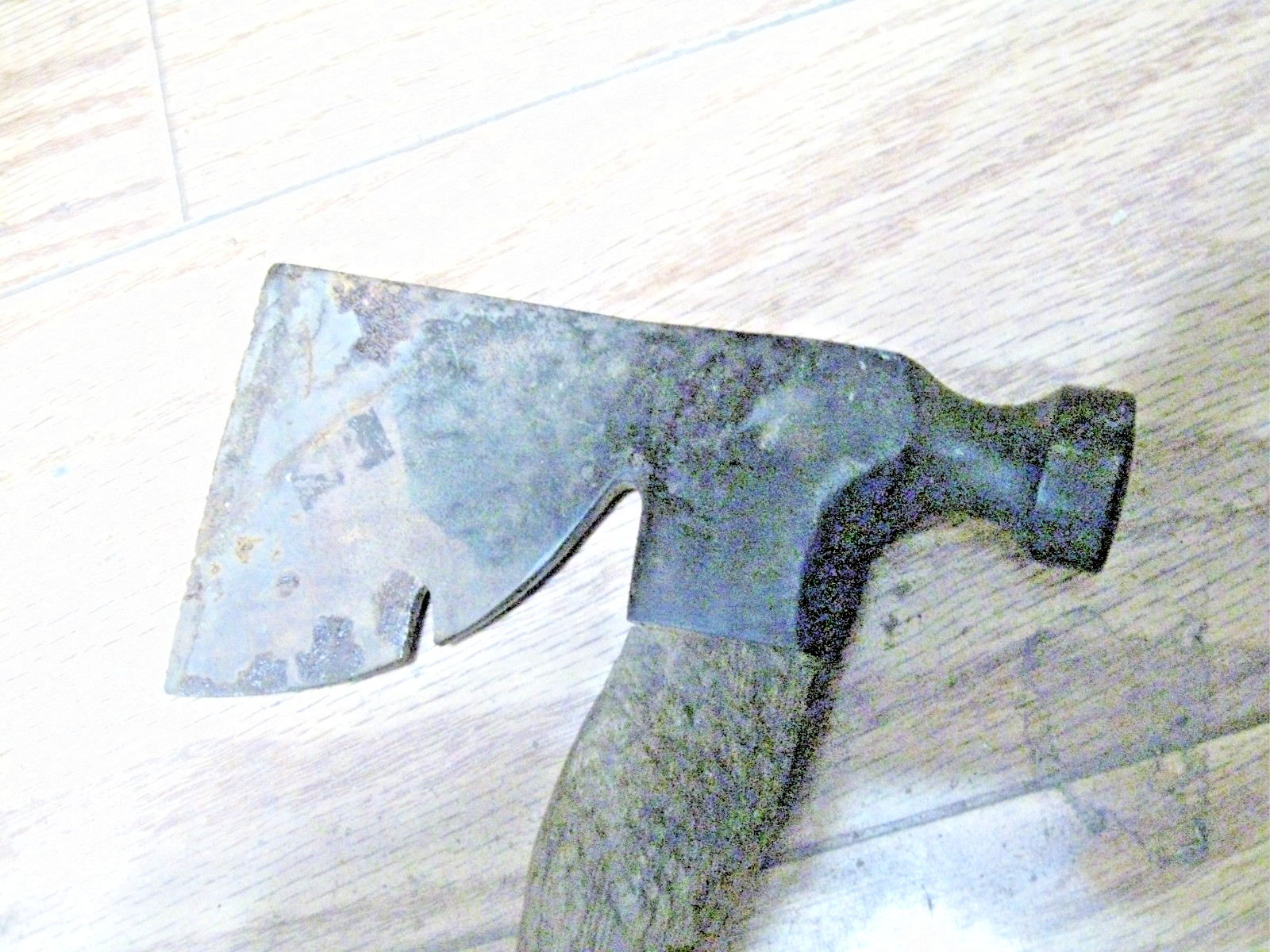 Vintage Hewing Hatchet w/ One Bevel on Left Side – Very Thin Blade Handle+