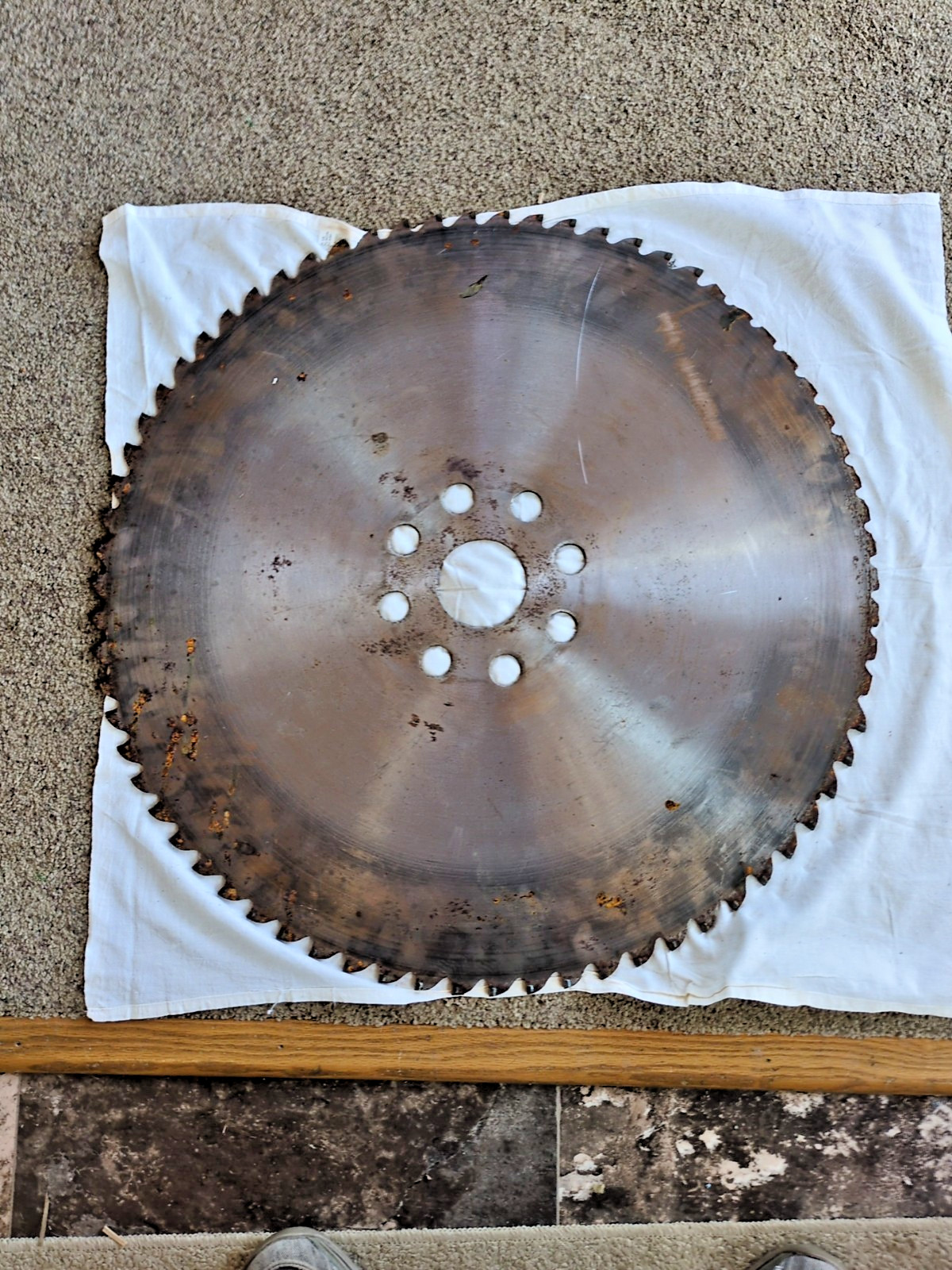 Vintage 27.5″ Heavy Duty Sawmill Buzz Saw Blade Carbide Tip 3 3/16 Center