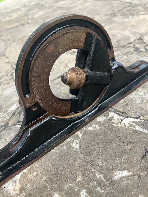 VINTAGE Machinist Protractor with Bubble Level, very cool