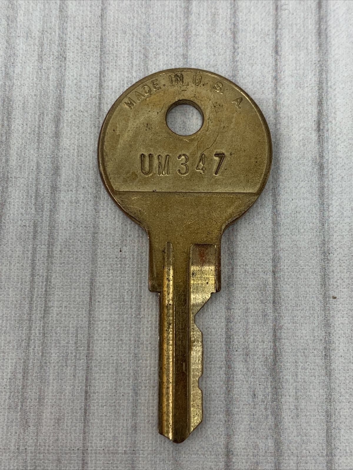 UM347 Key Replacement CM Lock (B)