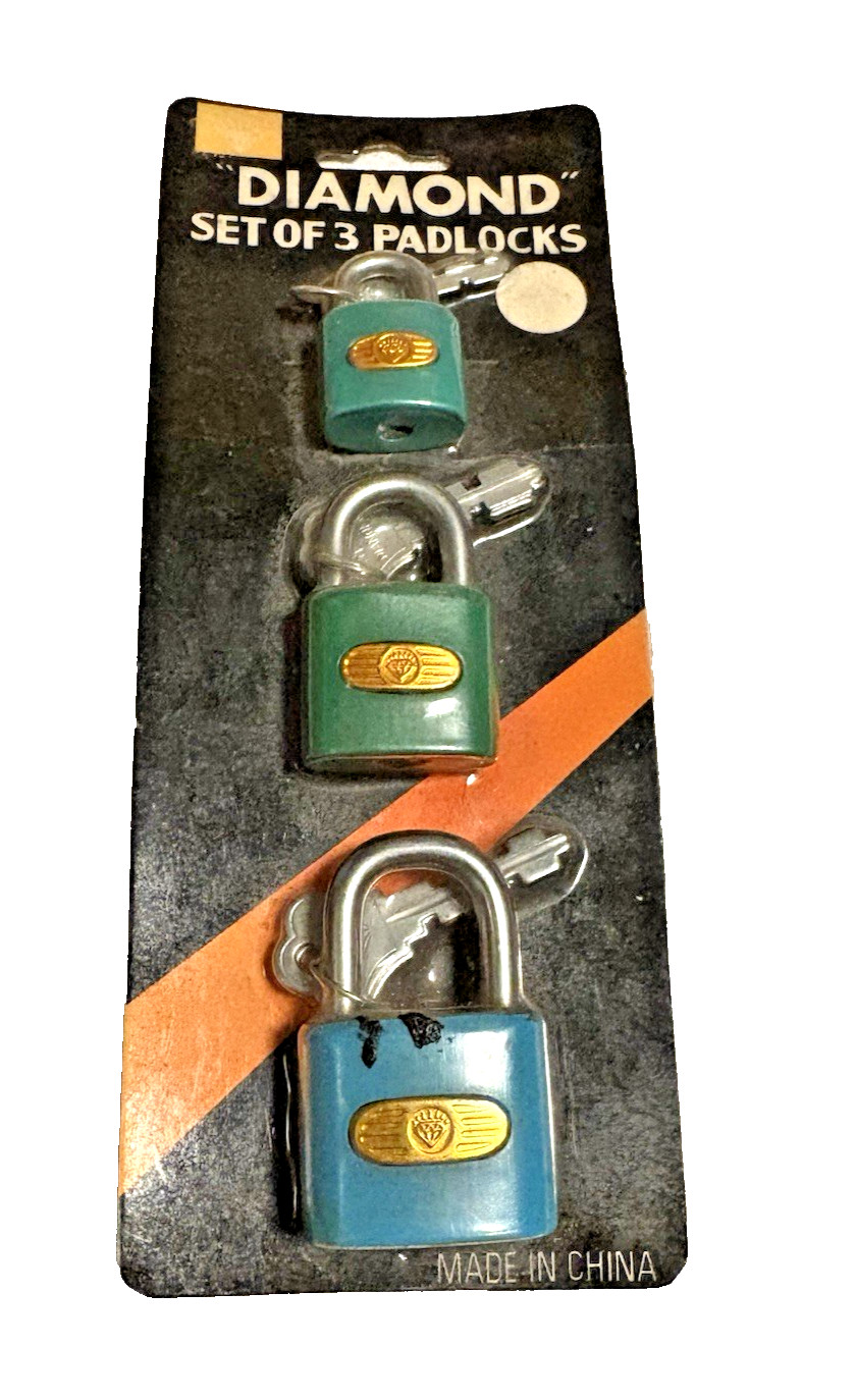 NEW VINTAGE SET OF 3 DIAMOND PADLOCKS WITH KEYS LARGE MEDIUM AND SMALL
