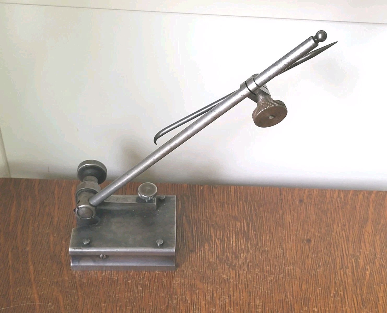 Vintage Lufkin Rule Surface Gage w/9 1/2″ Spindle & 6″ Scriber Machinist Tool