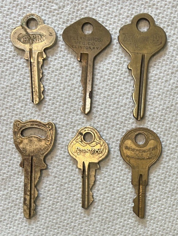 Lot Of 6 Vtg. Keys, Ellis Bros. Clinton, KY, Rockford, IL, National, Independen