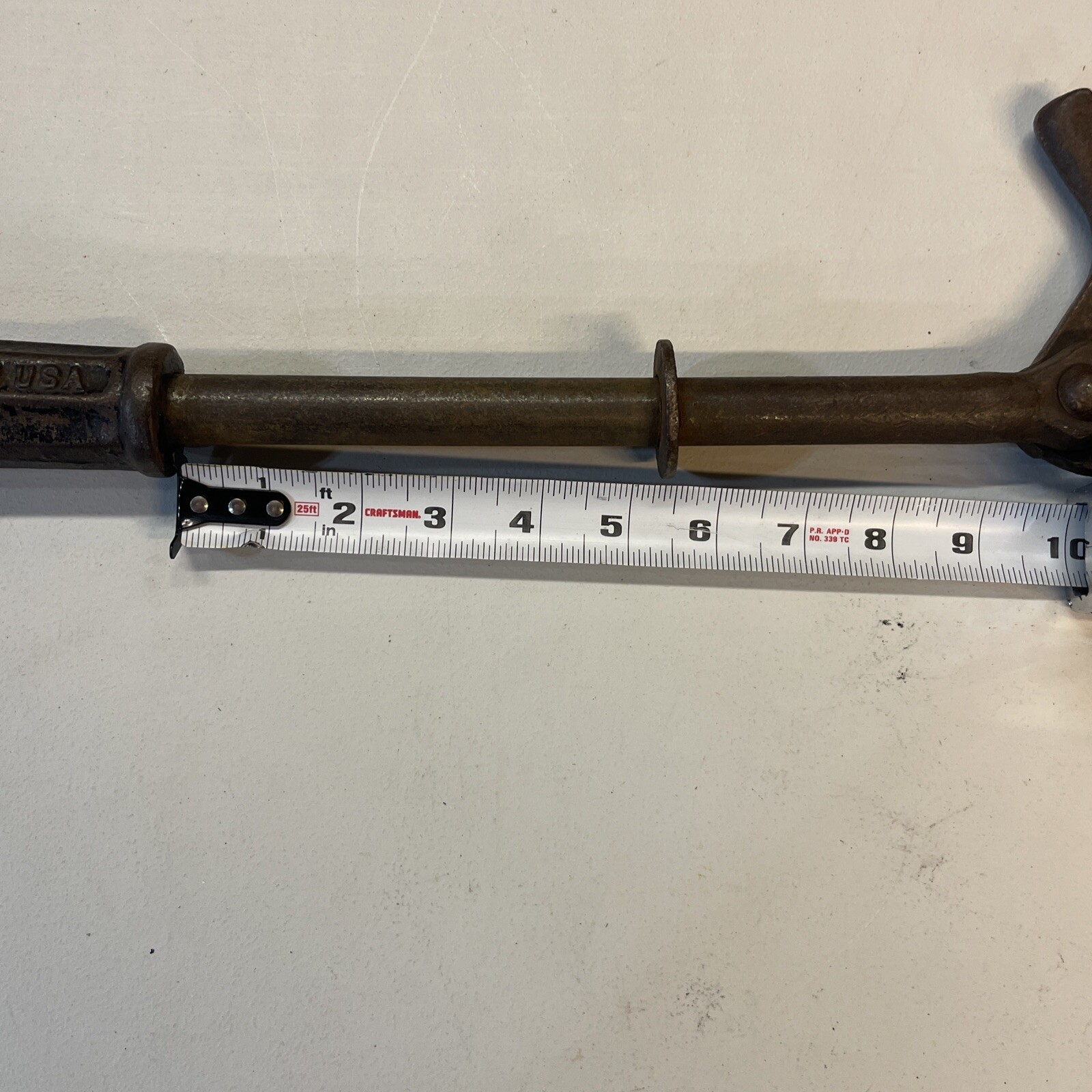 Antique Used “New Jumbo 1906 Nail Puller by Bridgeport Hardware MFG Corp” Tool