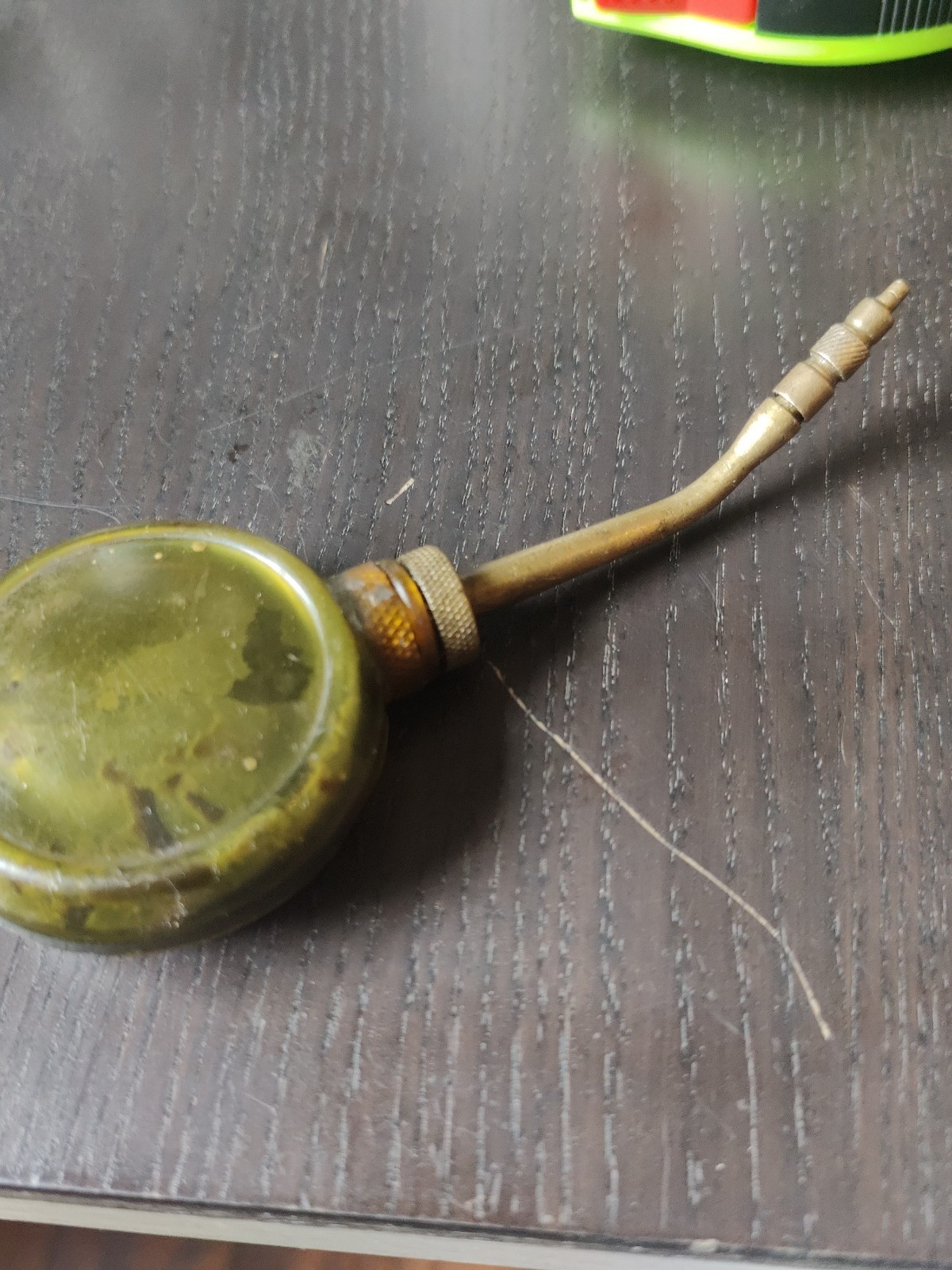 Old Plastic & Brass Banjo Oil Can Muller Valvespout
