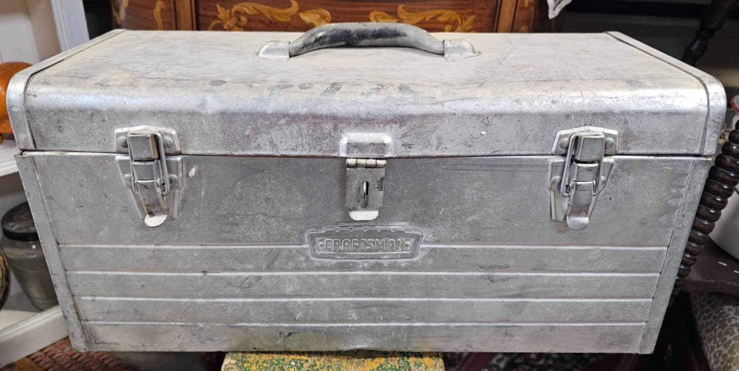 Vintage Craftsman 20″L X 8 5/8″W X 10″T Tool Box no tray