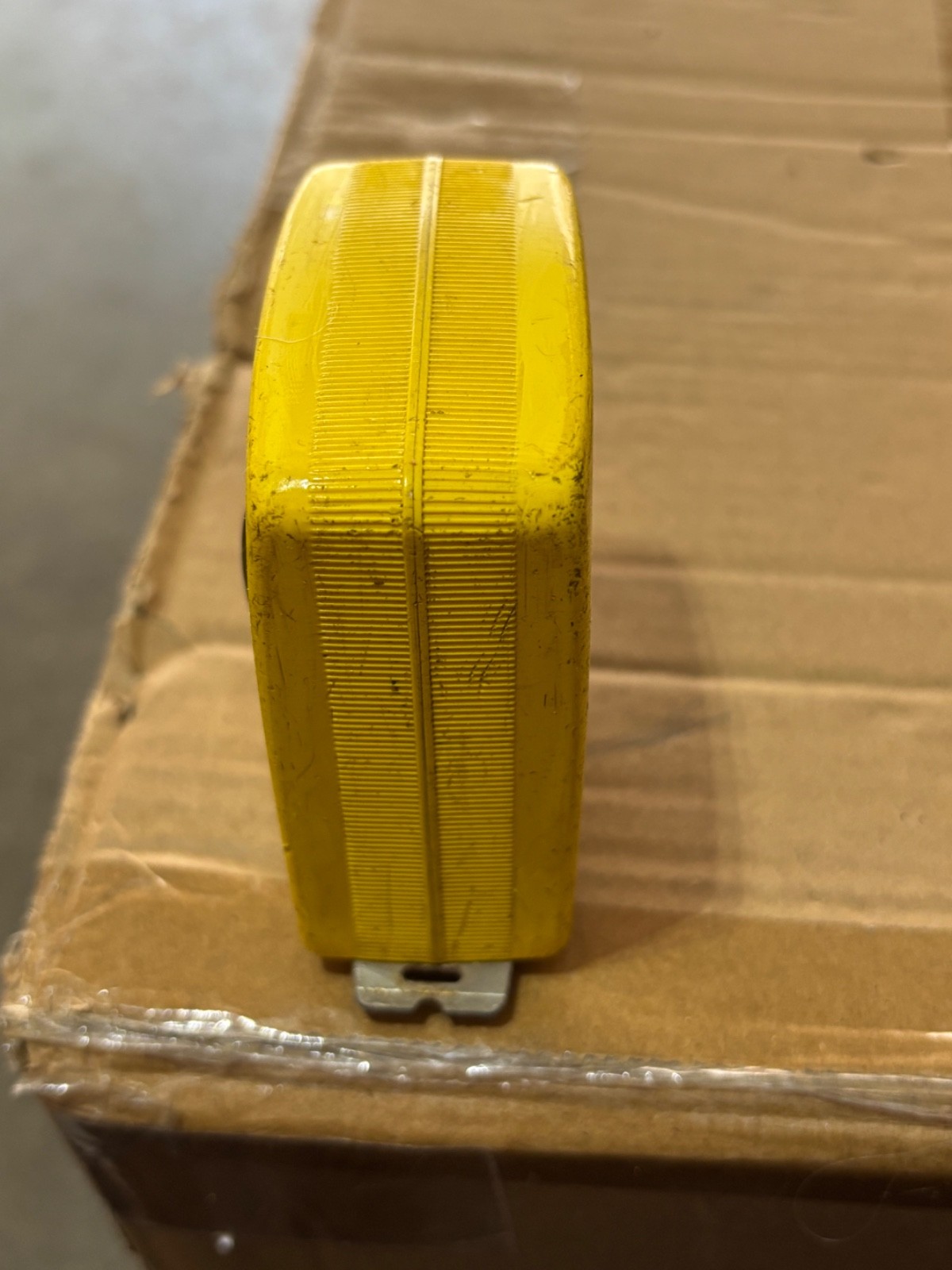 Vintage Sears 25′ Tape Measure 939446 1” Blade Yellow. rack a OK