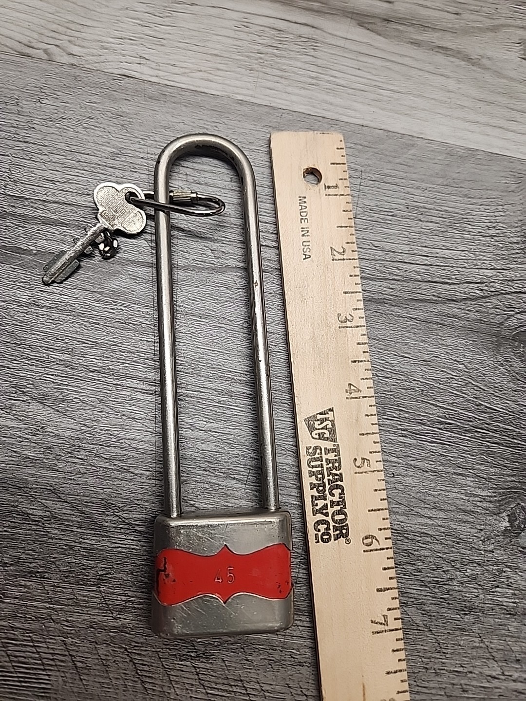 VINTAGE 1940’s 1950’s RED BICYCLE PADLOCK / LOCK WITH KEY MADE IN USA