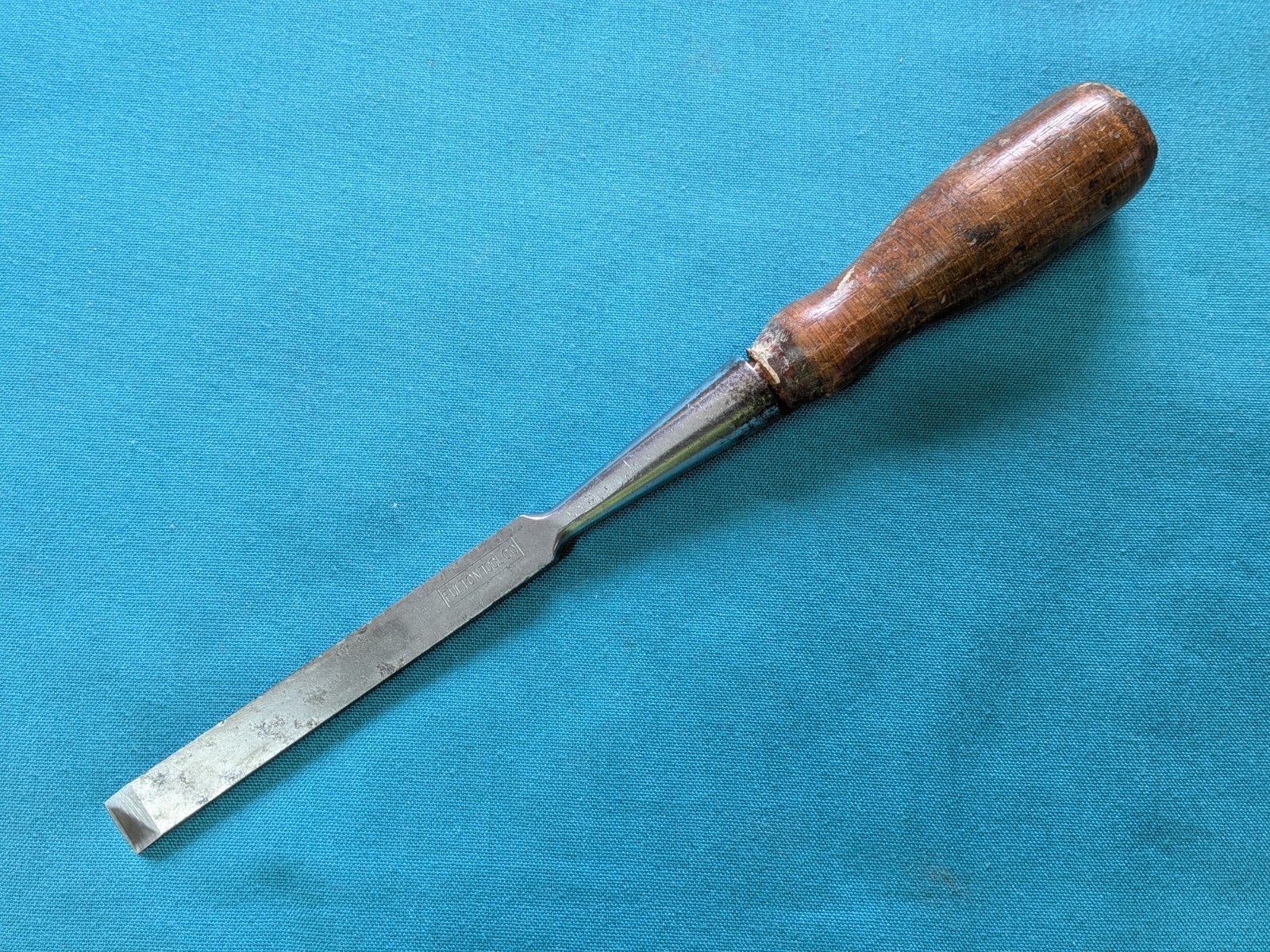 Vintage FULTON 1/2″ Socket Firmer Chisel w Wood Handle – 10-1/2″ OAL Square Edge