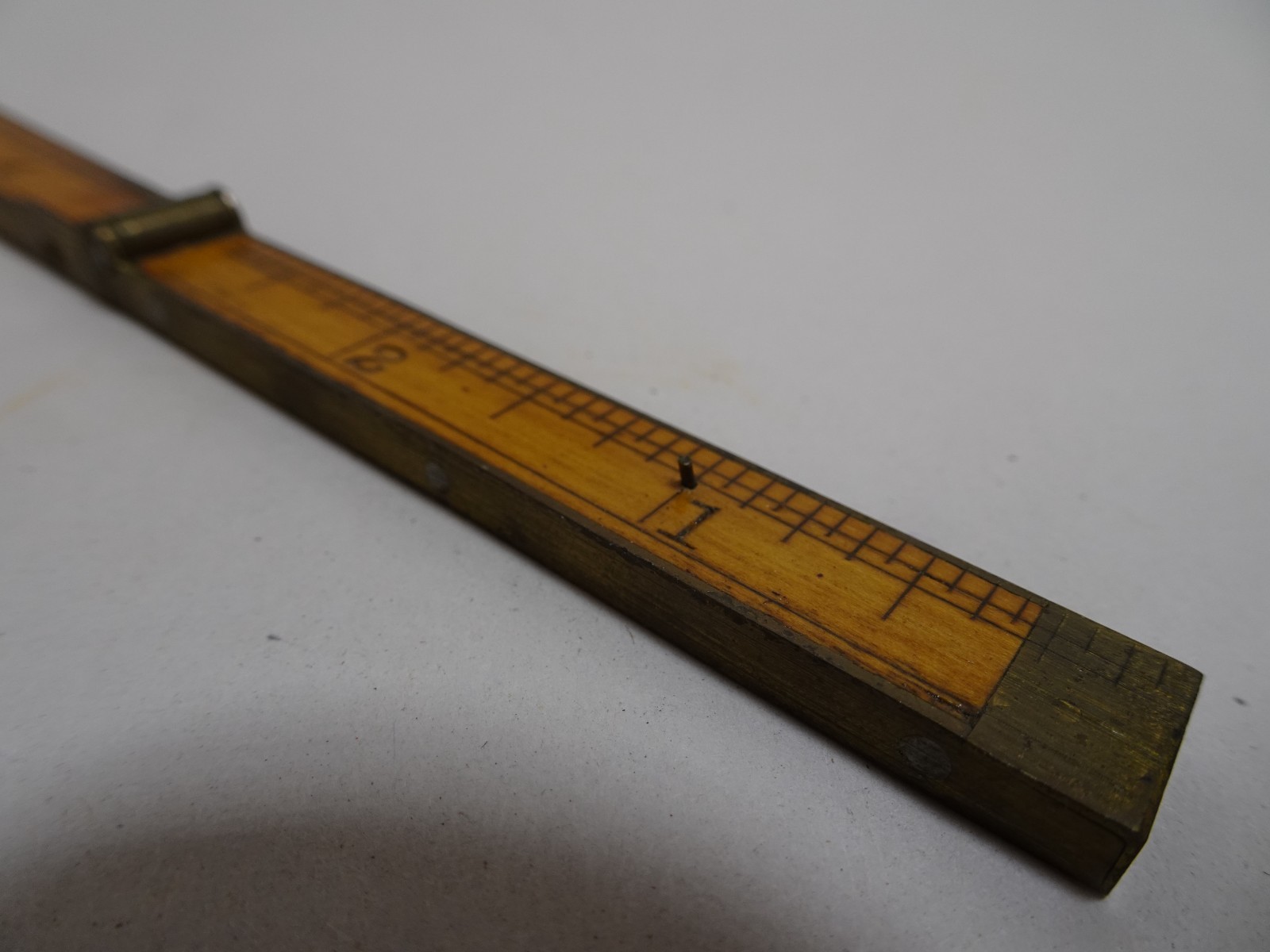 Upson Nut Company 32 1/2 Folding Wooden Ruler Rule 4-Fold w Sliding Caliper