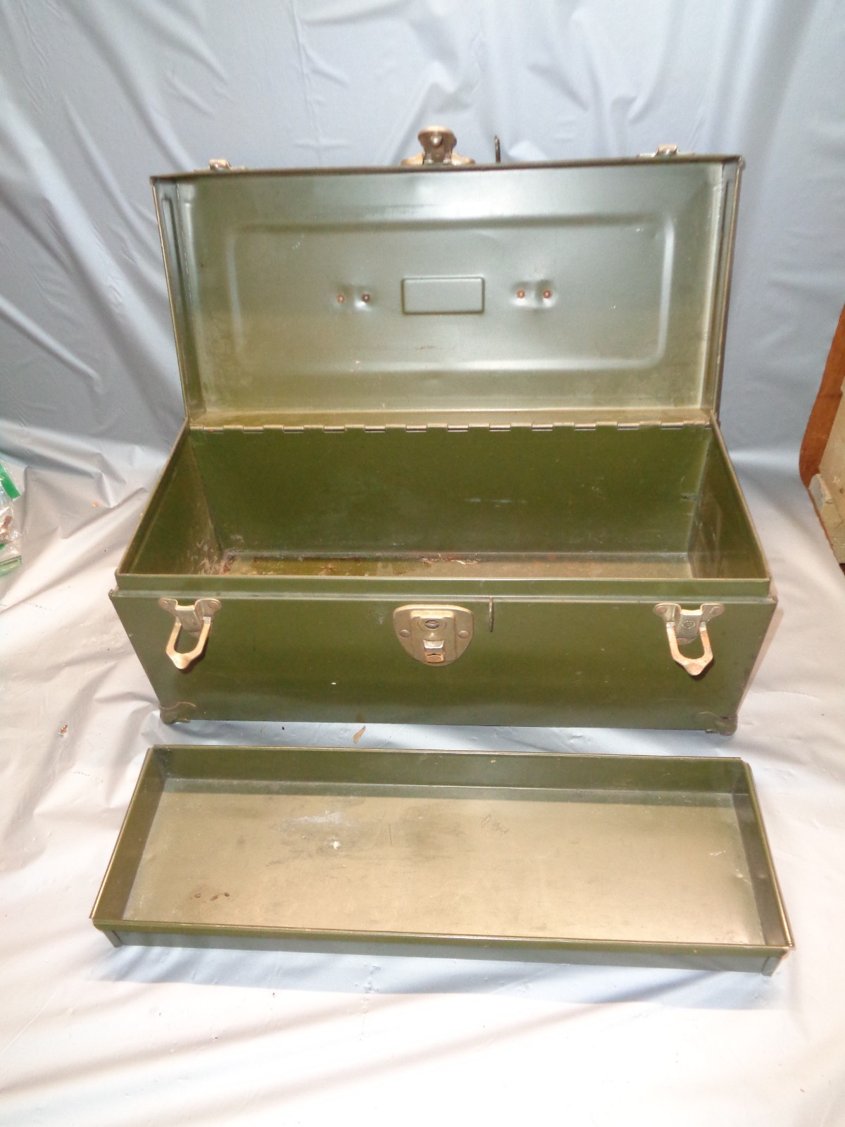 Vintage Union Steel Mechanics 16″ Tool Box – Lift out tray