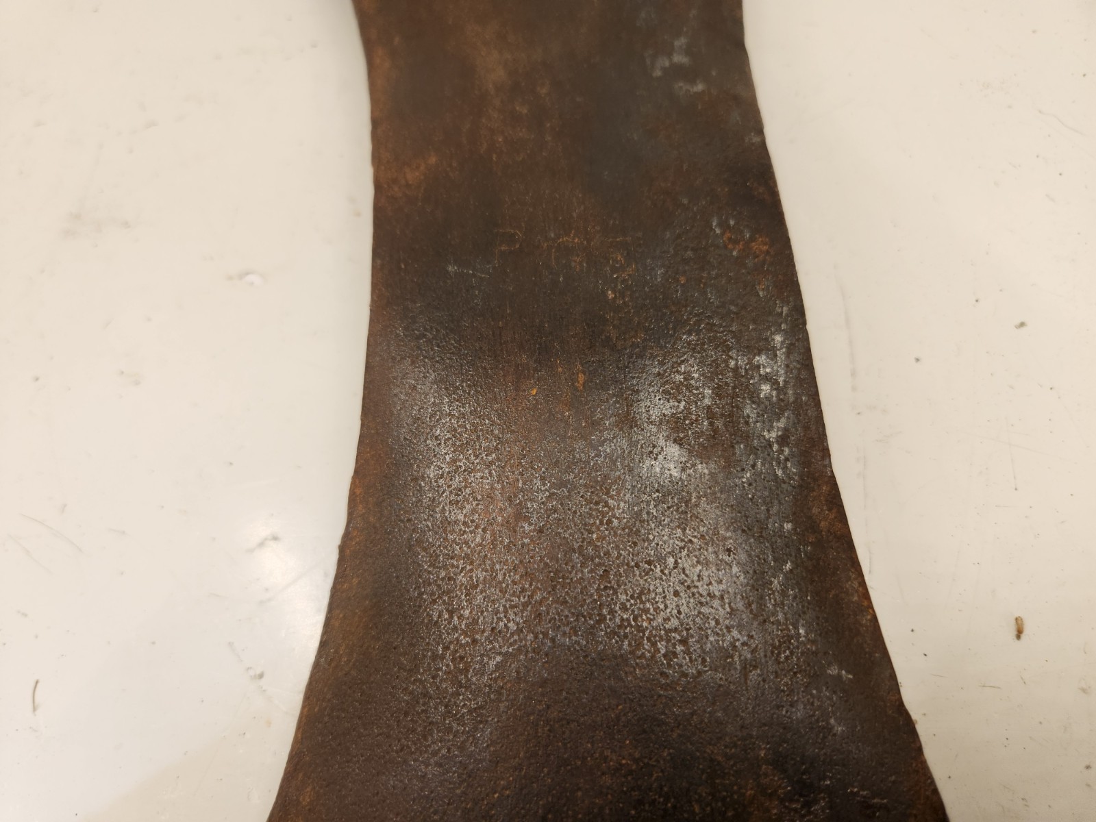 VINTAGE “STILETTO”- TRUE TEMPER KELLY WORKS DOUBLE BIT AXE HEAD- AXE
