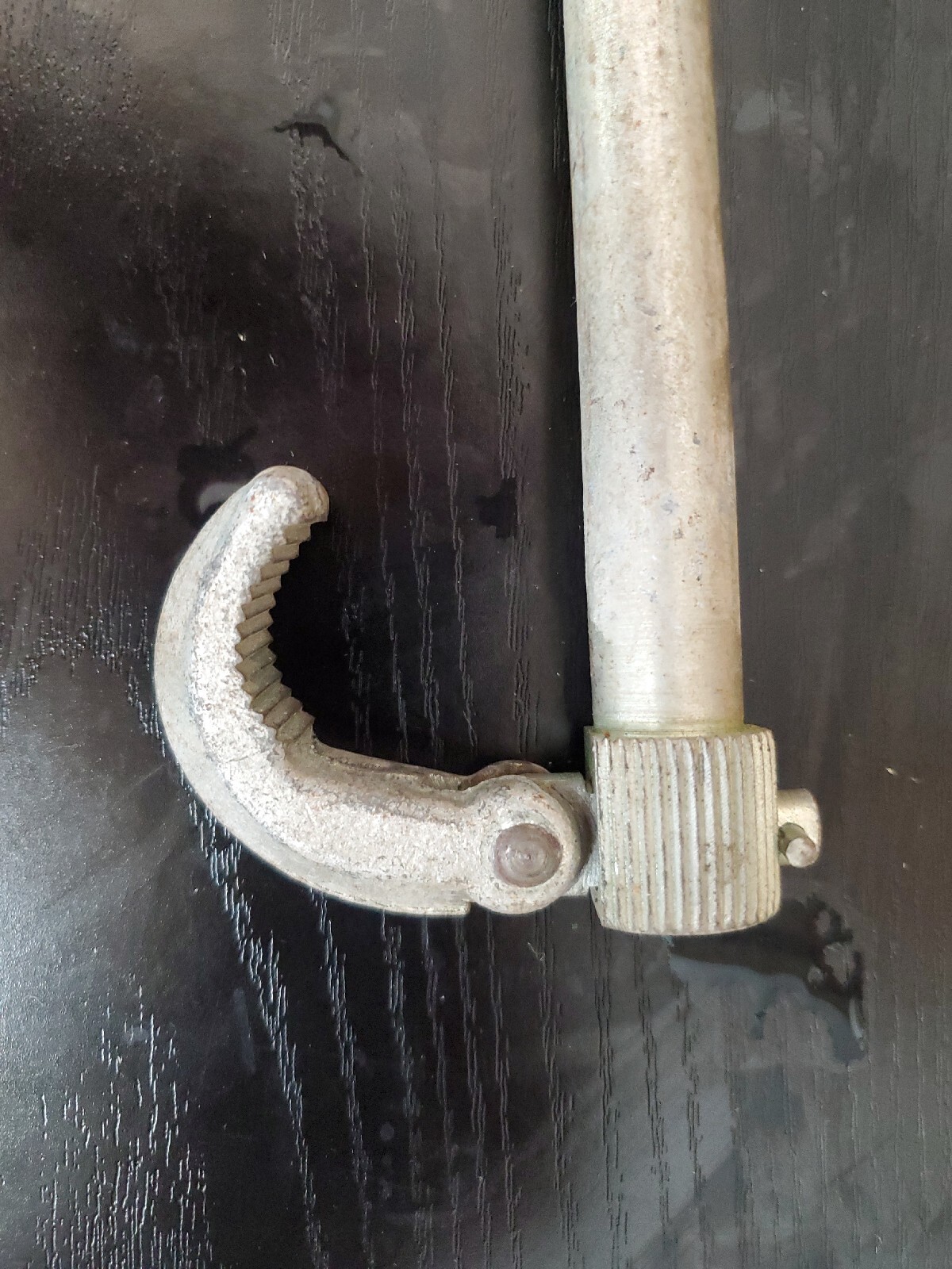VTG Jumbo Covers Co Bedford OH 10.5″ Speedy Basin Wrench Plumbing Tool