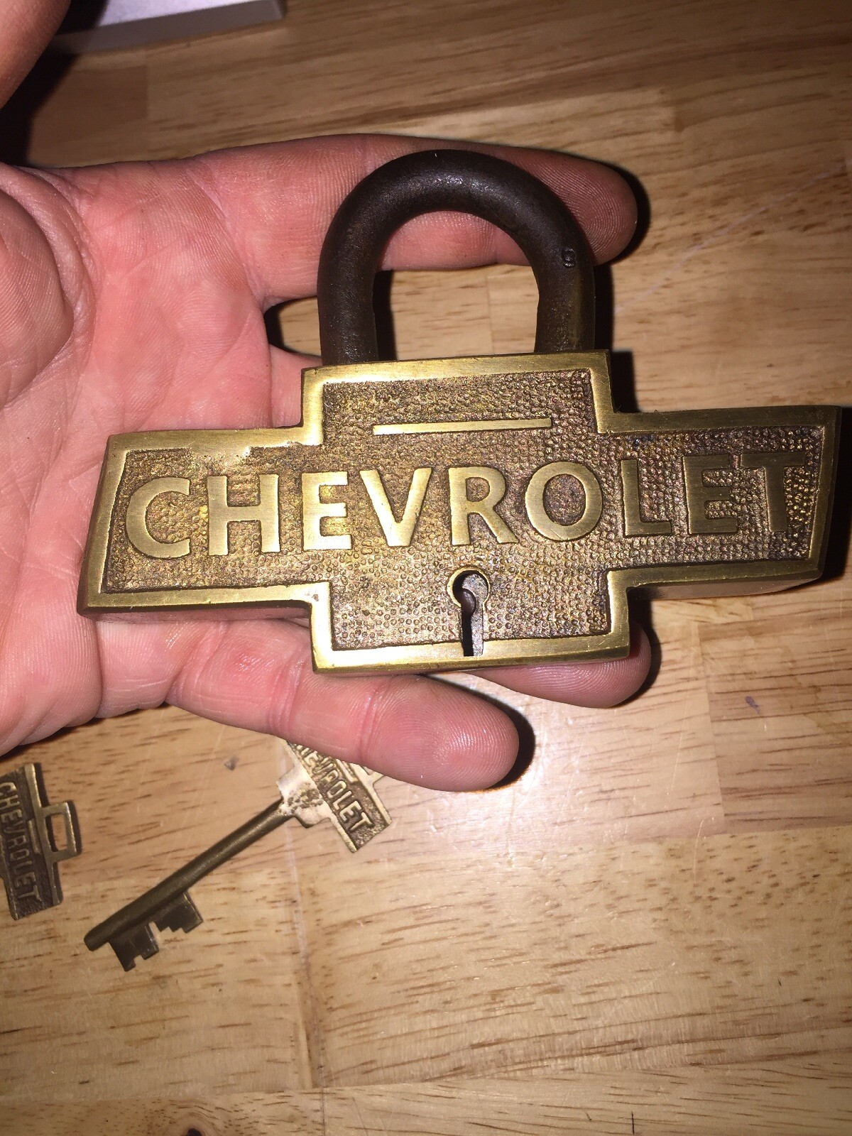 Chevrolet Padlock Key Set Lot PATINA METAL 1+LB Chevy HOTROD Auto Collector Car