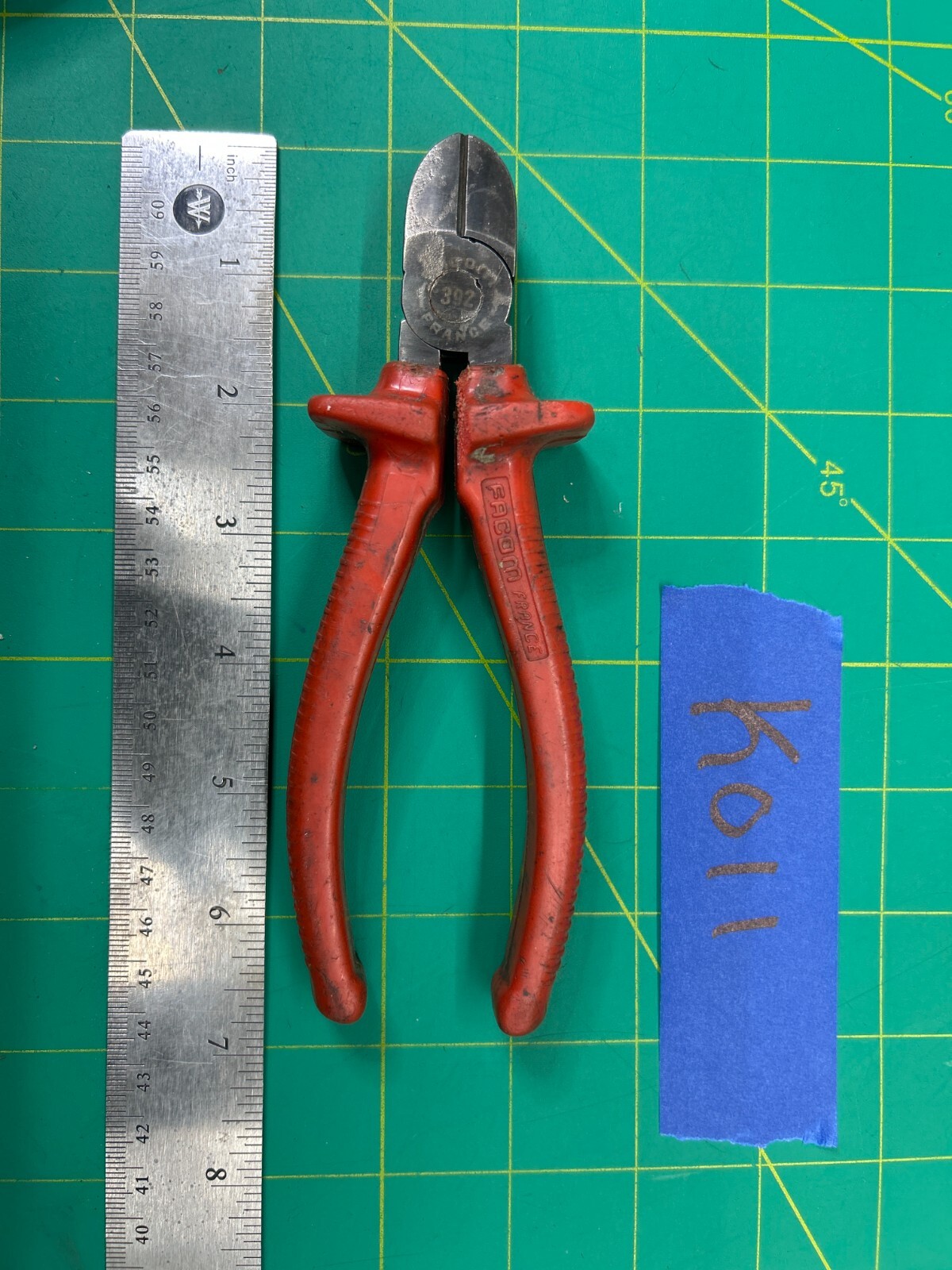 Vintage 6.5″ Facom Genius Cutting Tools W/plastic Handle No. 392, Made In France