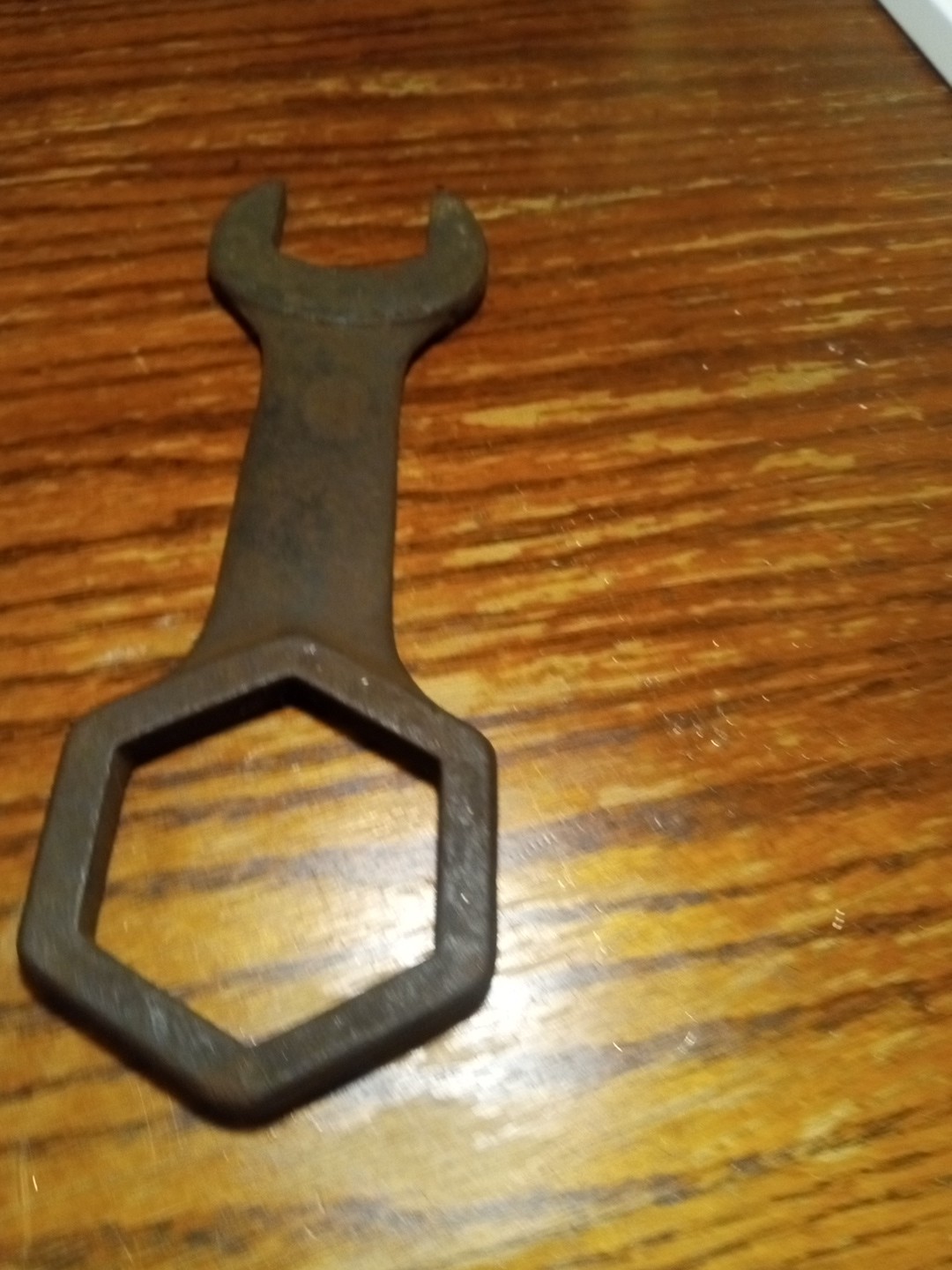 VTG FAIRMOUNT CLEVE HUB CAP WATER PUMP WRENCH TOOL KIT 1 7/16″ BY 2 1/8″