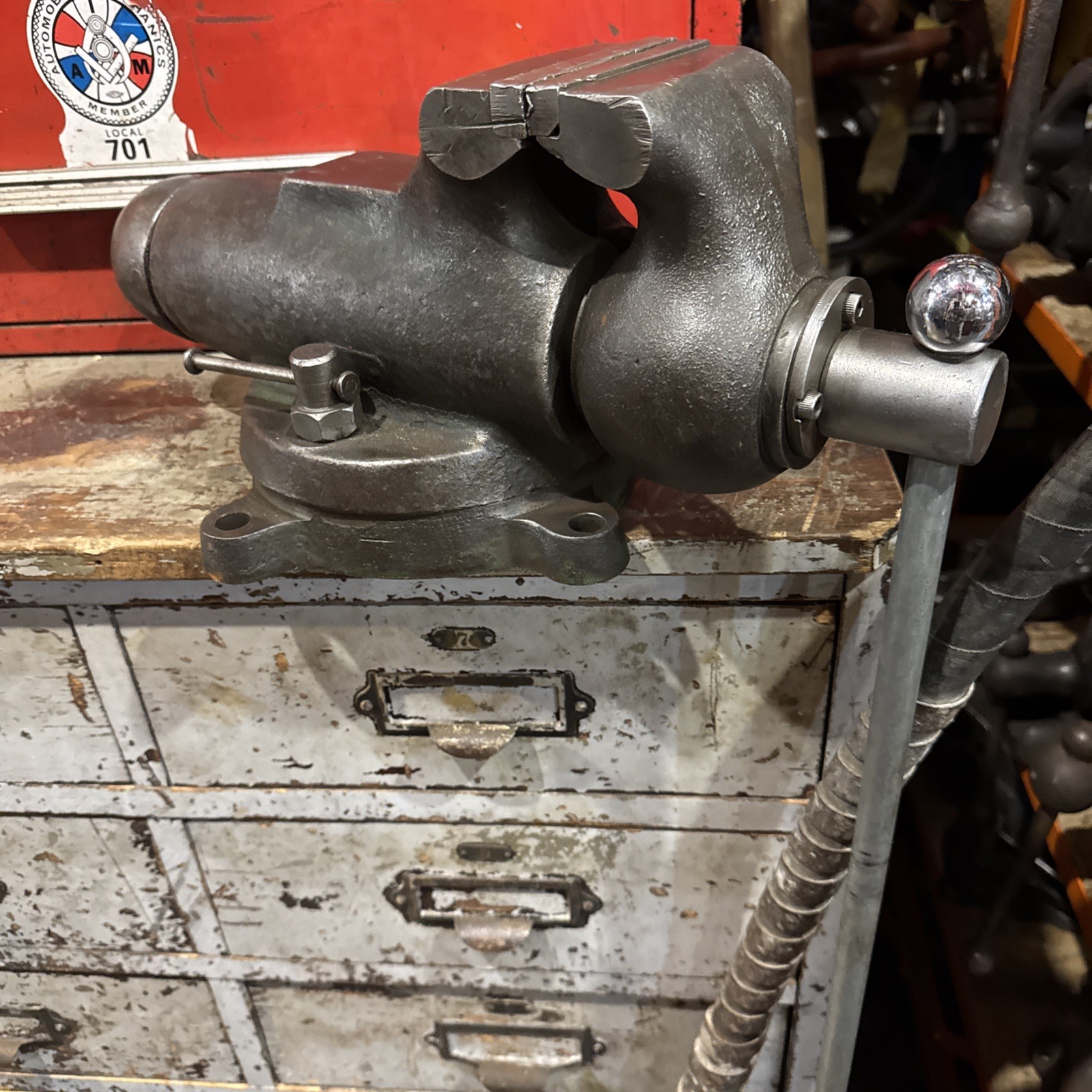 Vintage Machinist Bullet Vise 4″ Wide Jaws Swivel Base NICE!!