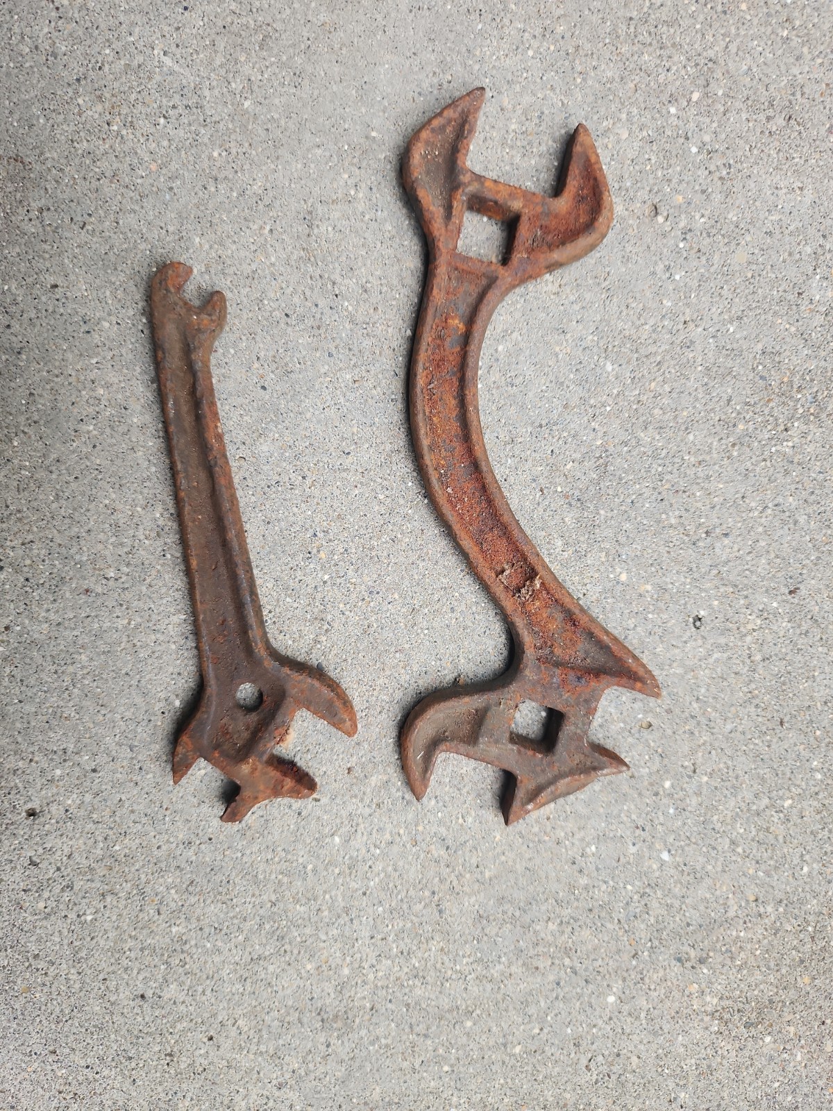 VINTAGE IRON ACE BUGGY CARRAIGE IMPLEMENT WRENCH