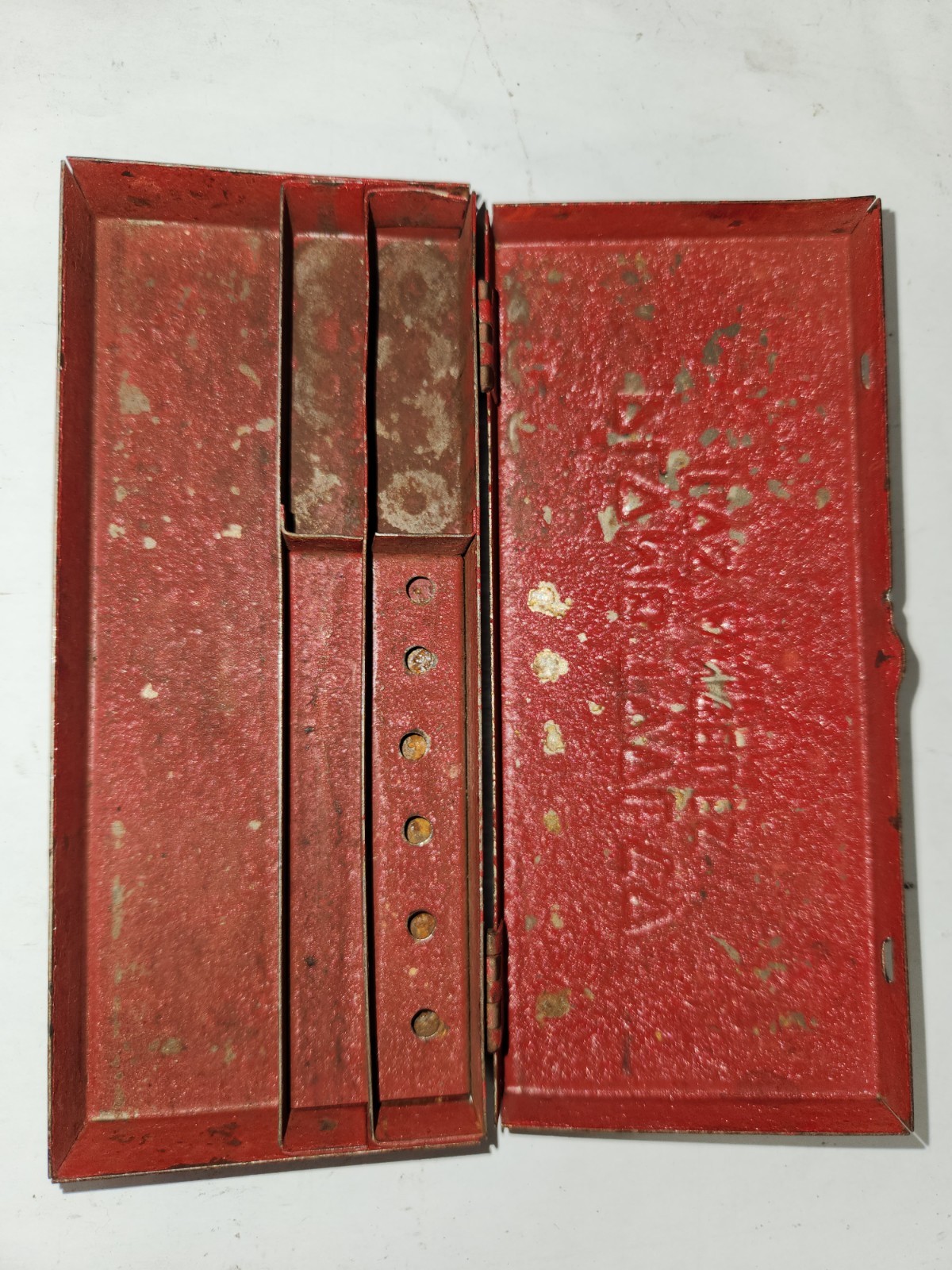 Vintage PLOMB Tool Co Los Angeles, Metal Tool Box, approx 6.5″ x 2.75″ x 1.25″