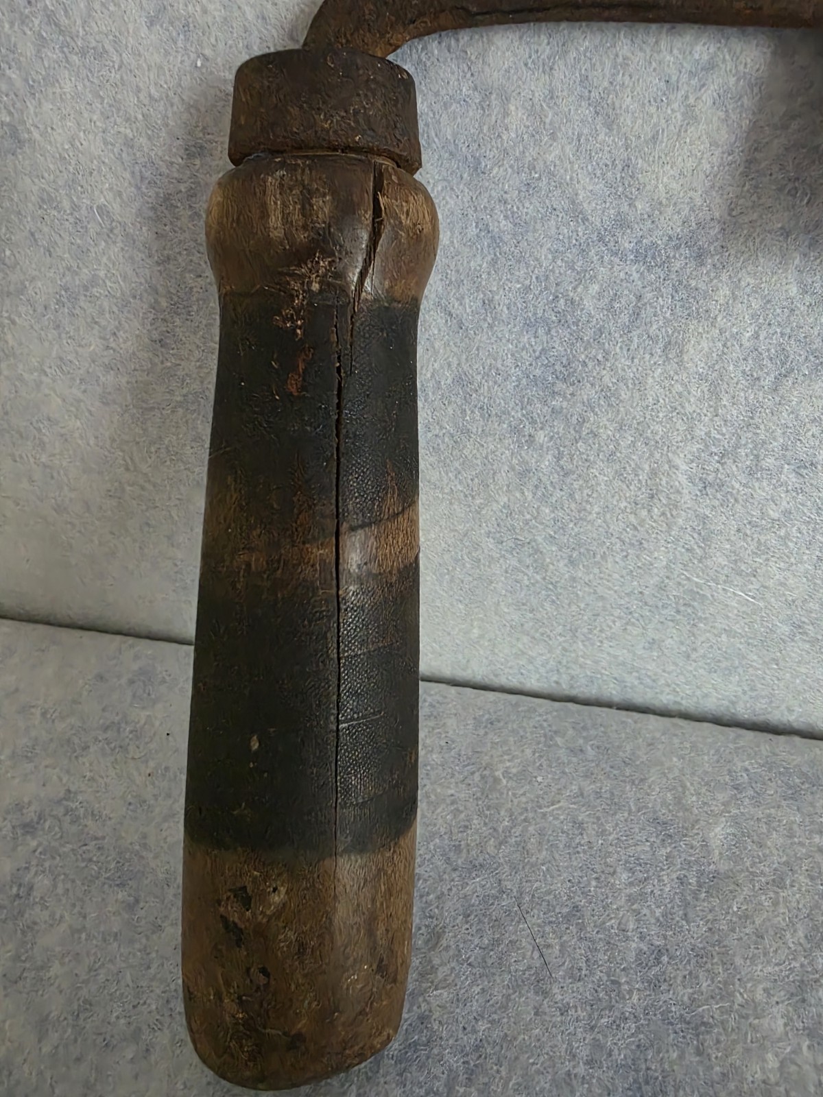 Rare Large Draw Knife – Unmarked – Antique – 16″ Blade, 23-1/2″ Total Length
