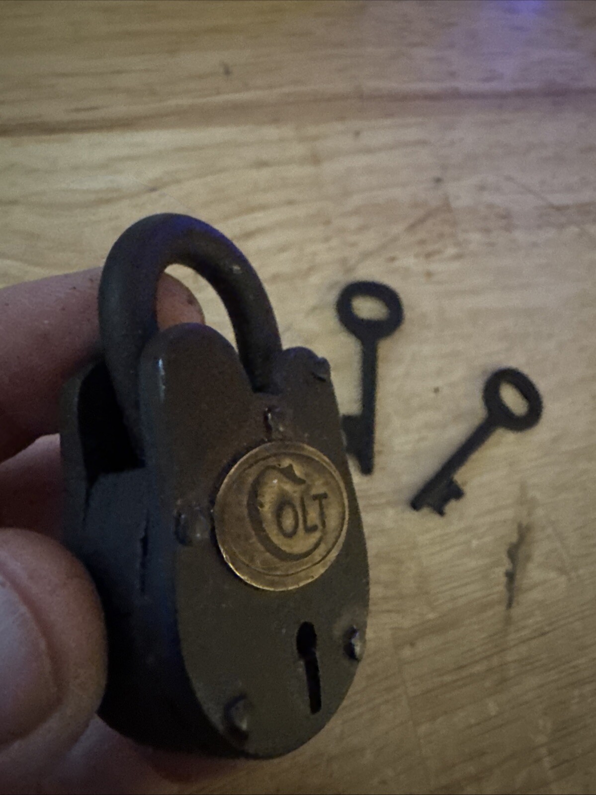Colt Rifles Padlock Lock Key Set Western Yellowstone Cowboy Indian Rodeo METAL