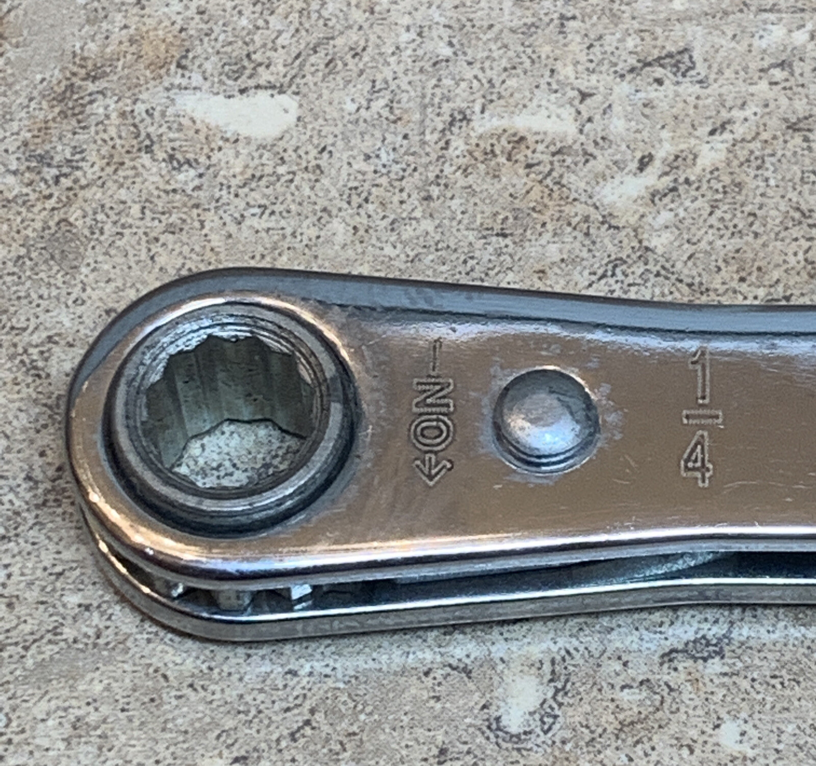 MAC TOOLS RW08102 Ratcheting 12-pt Box End Wrench 1/4” X 5/16” Made In USA